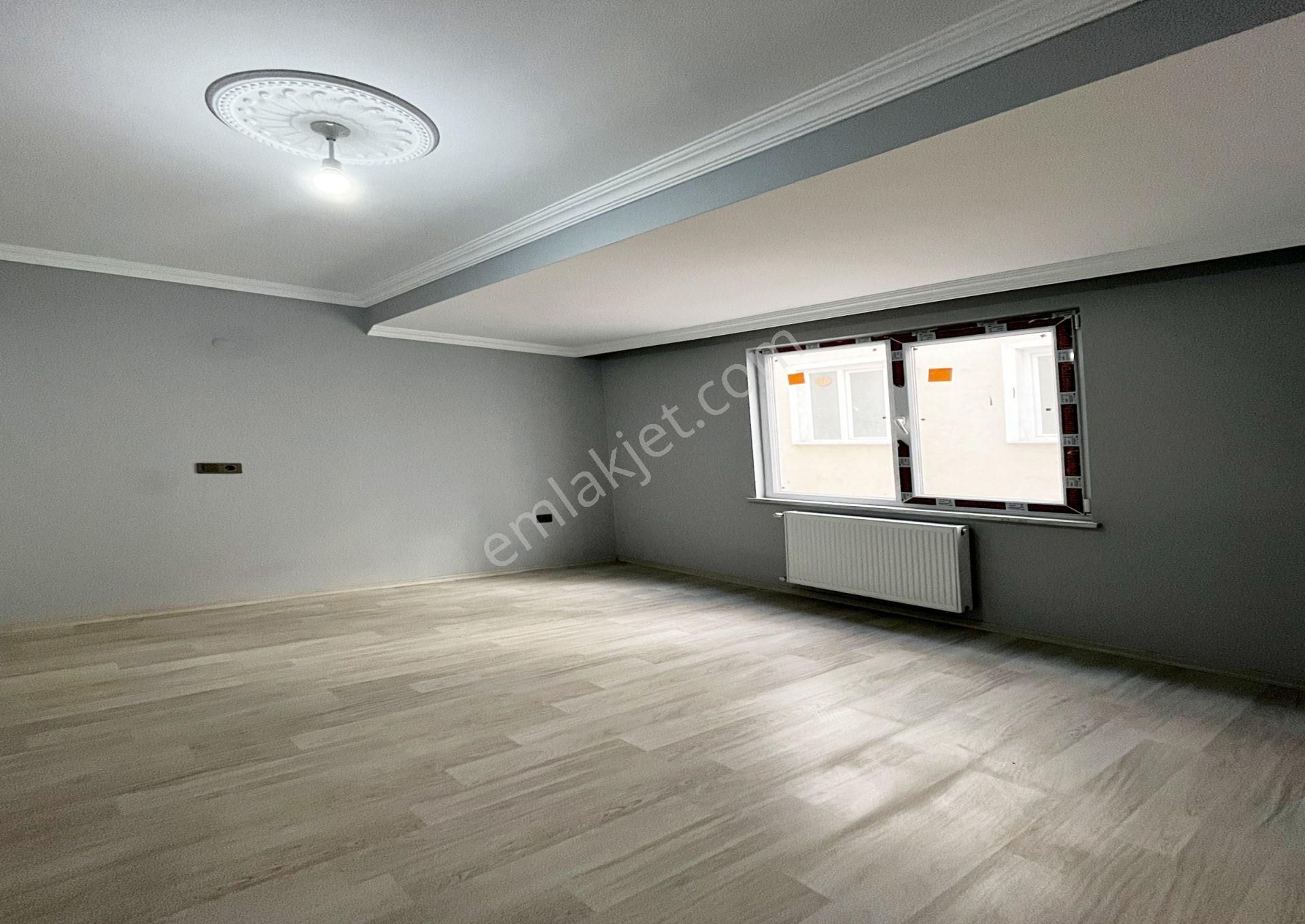 Metrobüse 8 Dk Merkezi Konum Sıfır Ful Dekorlu Geniş 2+1 Satılık - Görsel 3