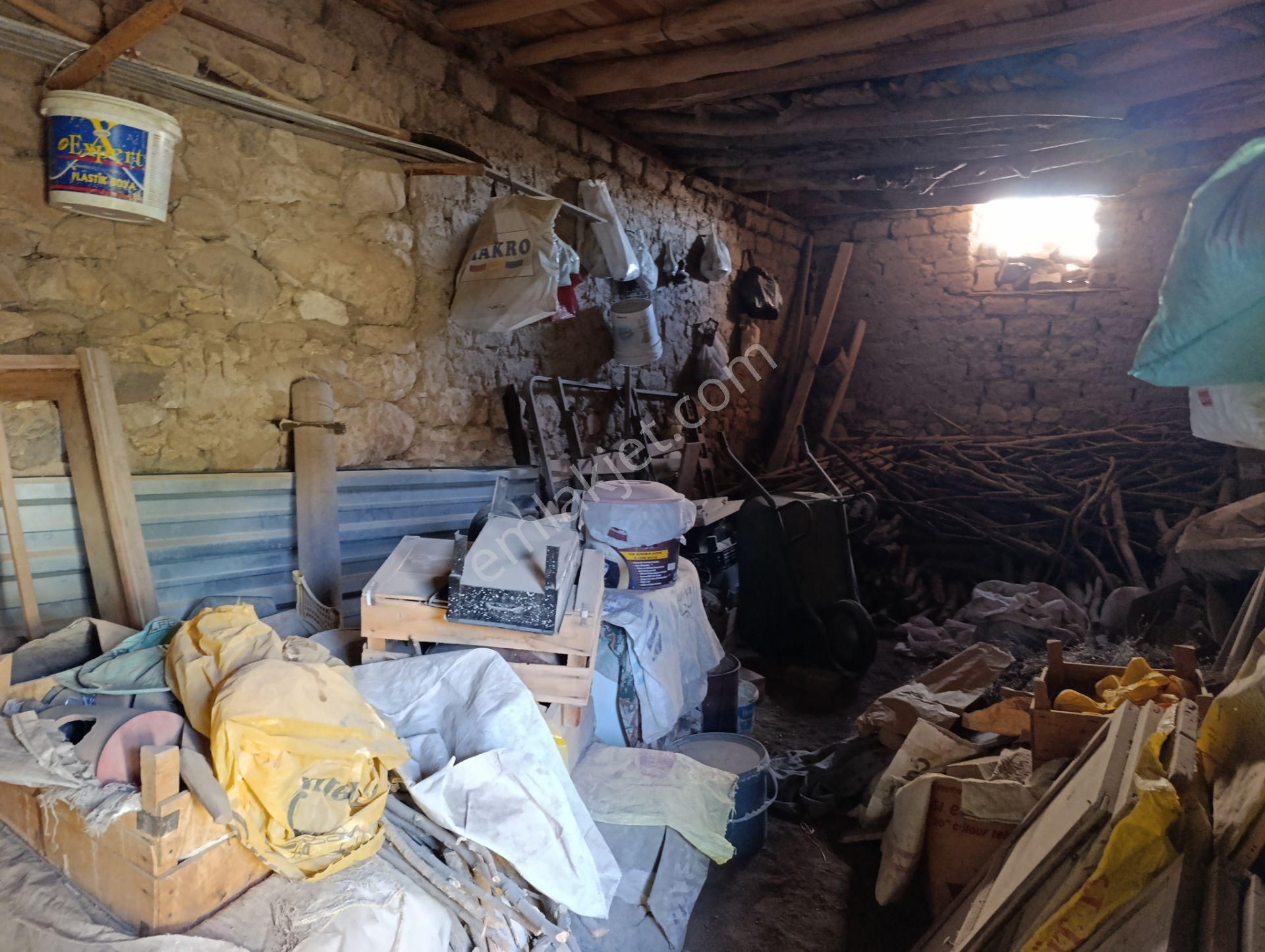 Hatunsaray Da Acil Satılık Müstakil Ev - Görsel 14