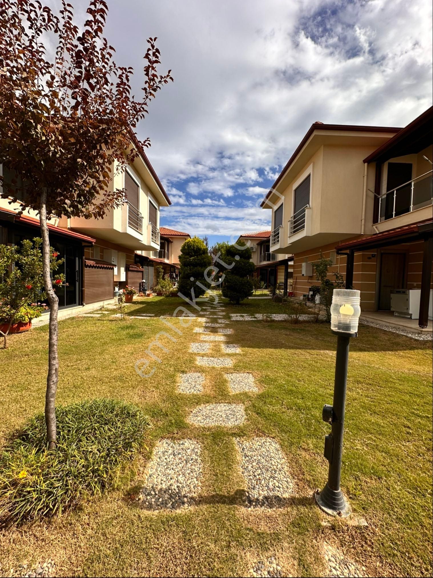 Kuşadası Davutlar Sevgi Plajın Da Fırsat Yazlık - Görsel 11