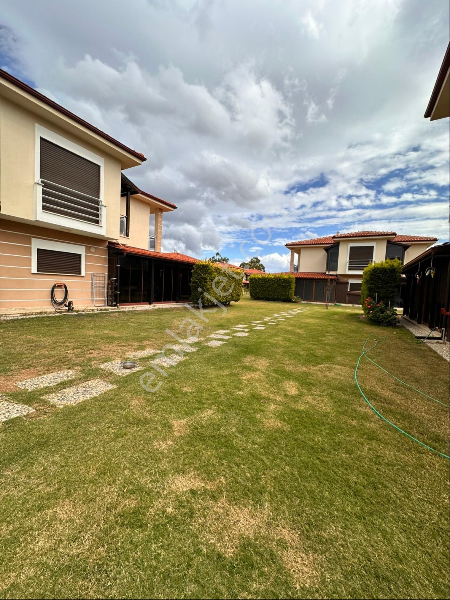 Kuşadası Davutlar Sevgi Plajın Da Fırsat Yazlık - Görsel 4