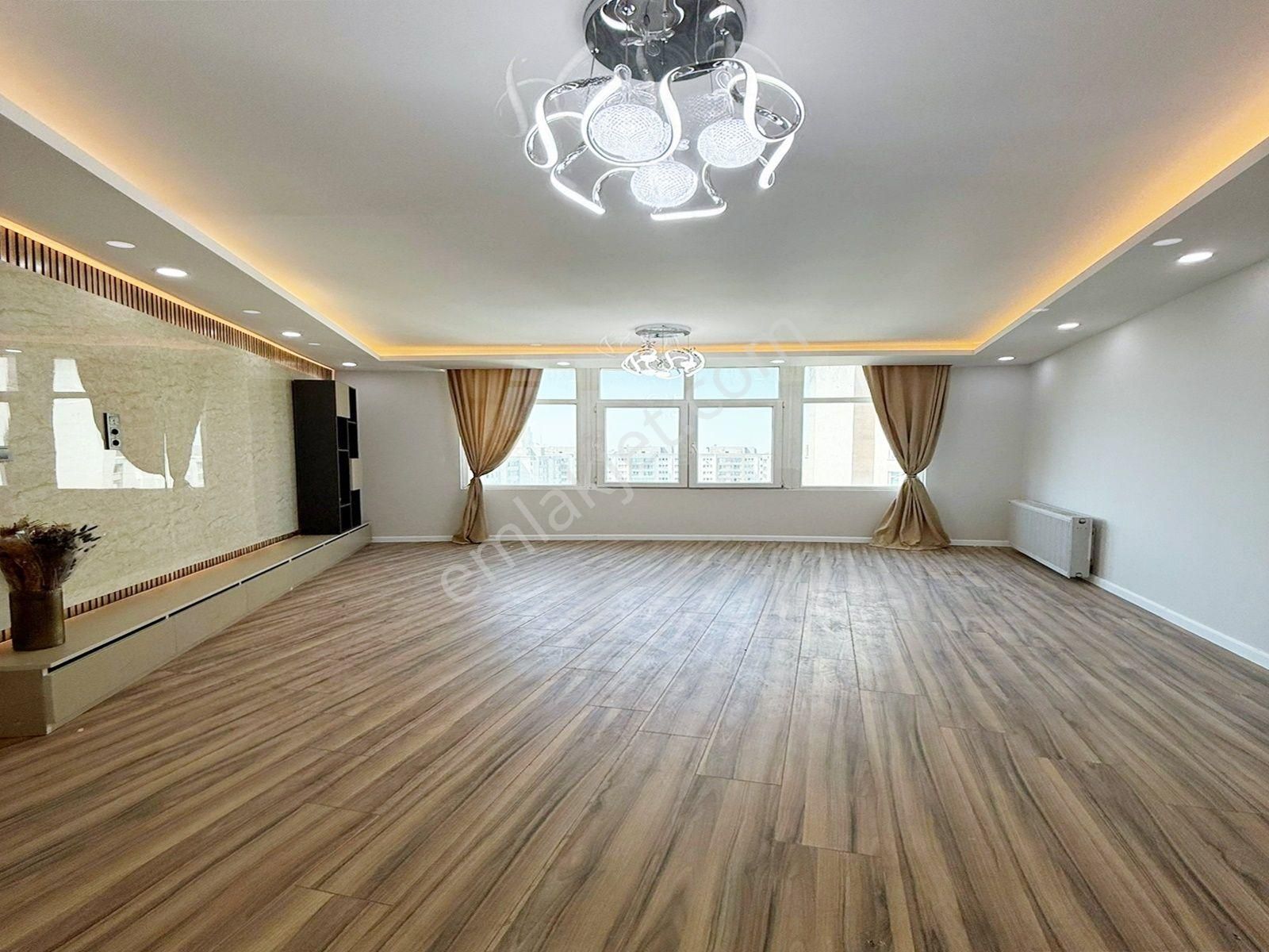 Metrobüse Yakın Güvenlikli Havuzlu Site İçi 1+1 Satılık Daire !! - Görsel 9