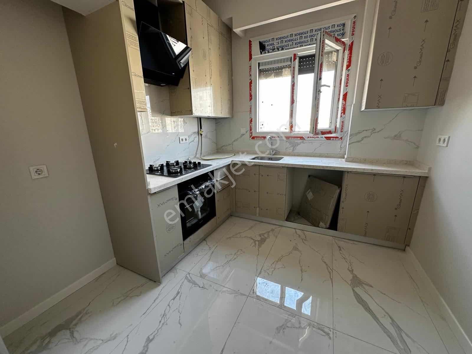 Adressten Kazasker Minibüs Cad. Satılık Balkonlu Daire - Görsel 19