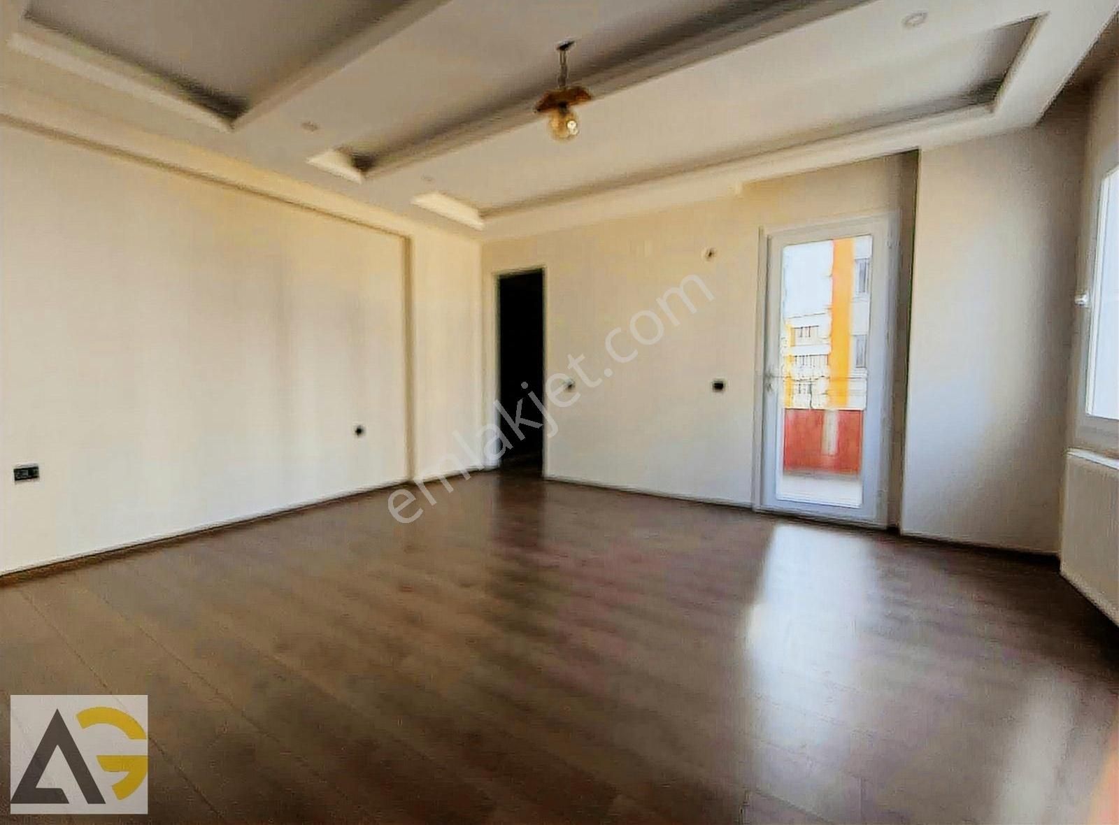 Auradan Petunya Sitesinde 2.5+1 Acil Satılık Daire - Görsel 21