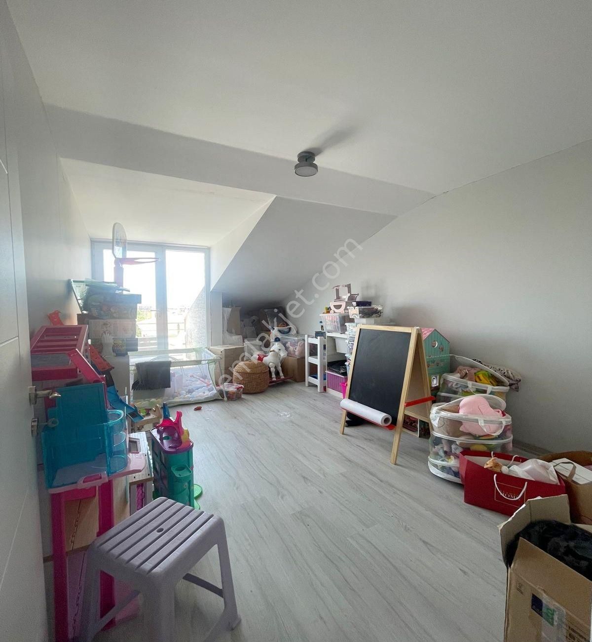 Avcılar Merkez De 6+2 Ferah Temiz Satılık Dublex - Görsel 6