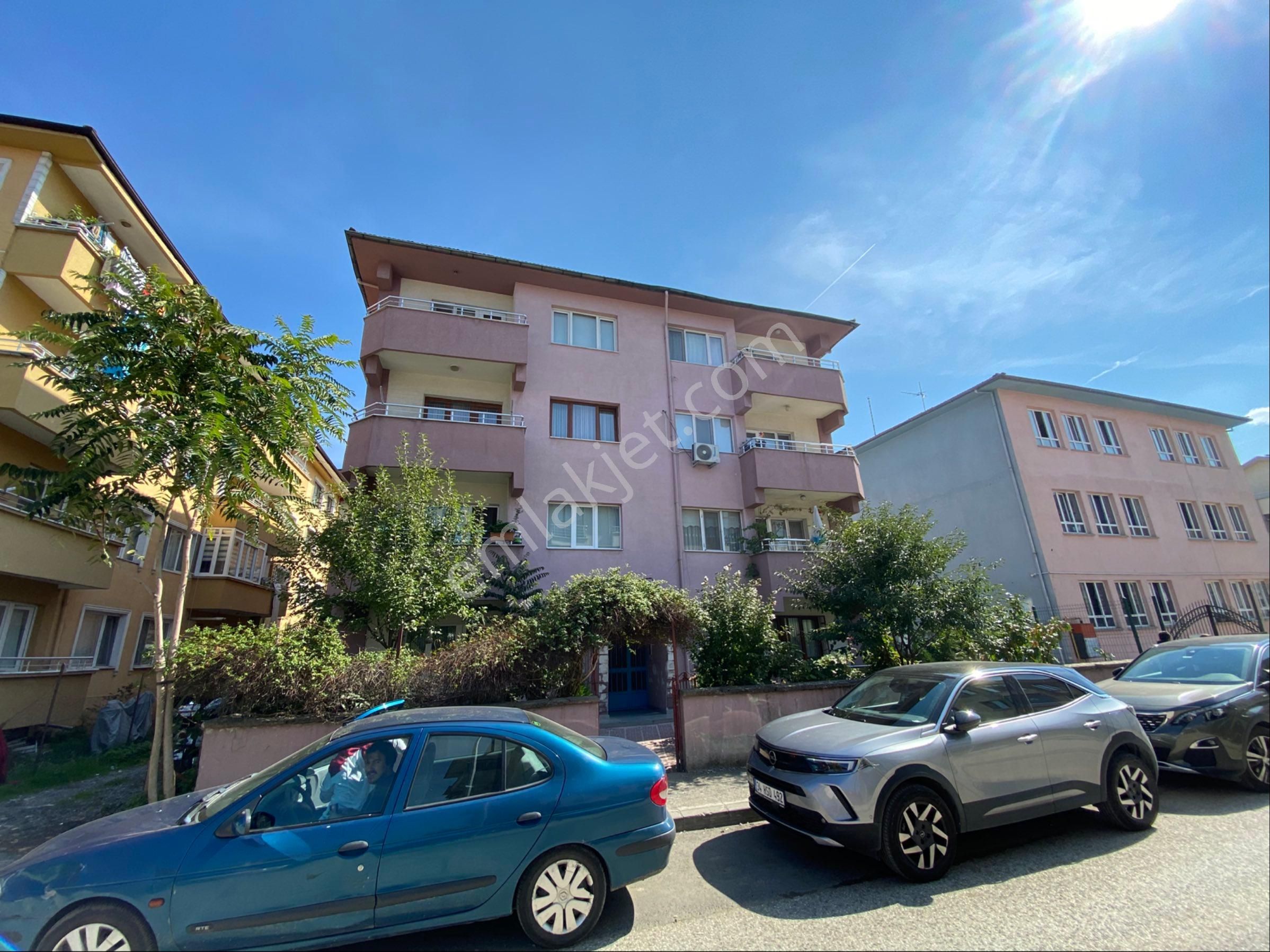 Akmanoğlu Emlak'tan Şerefiye Mah Satılık 140 M2 3+1 Daire - Görsel 2