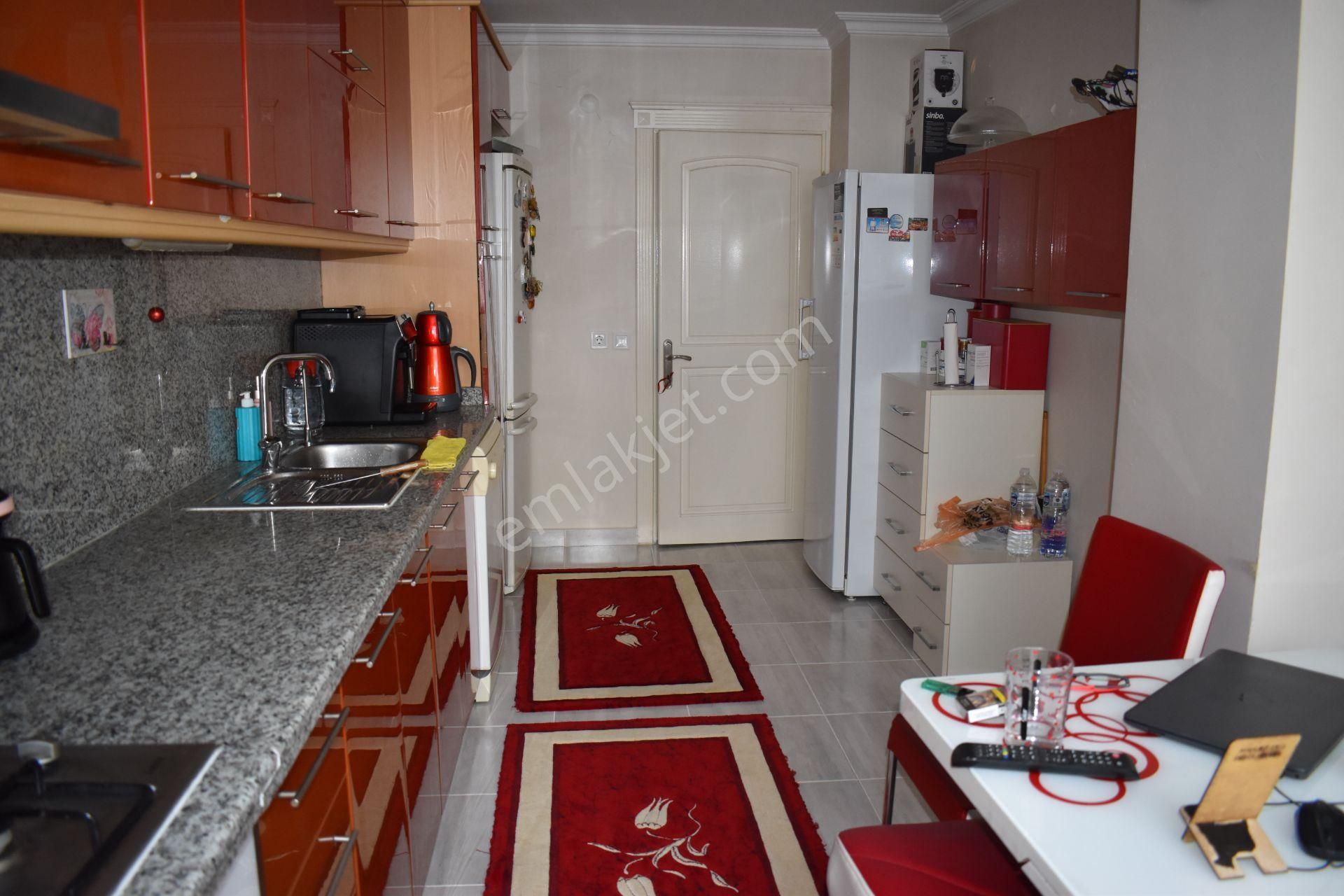 Büyükçekmece Fatih Mah Lüks Yeni Binada Geniş Arakat 3+1 Satılık Daire - Görsel 3