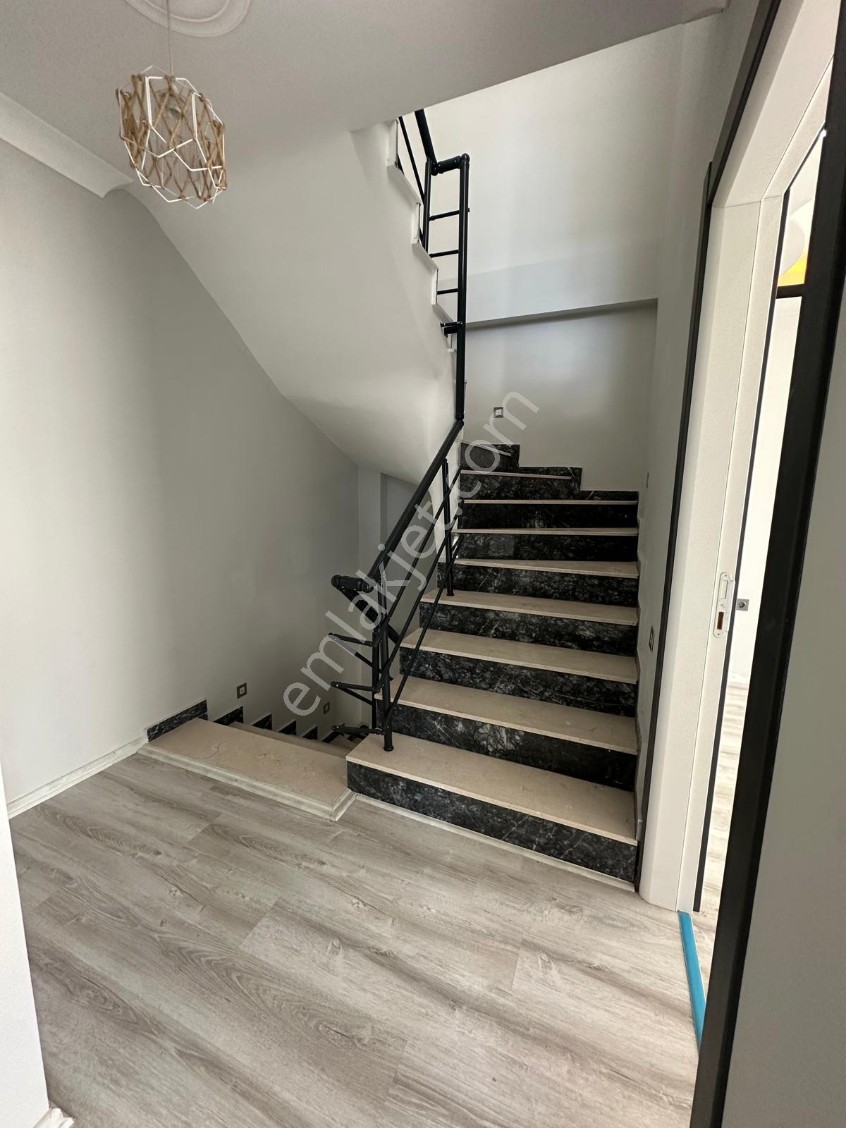 Didim Mavişehirde Sıfır 3+1 Villa - Görsel 12