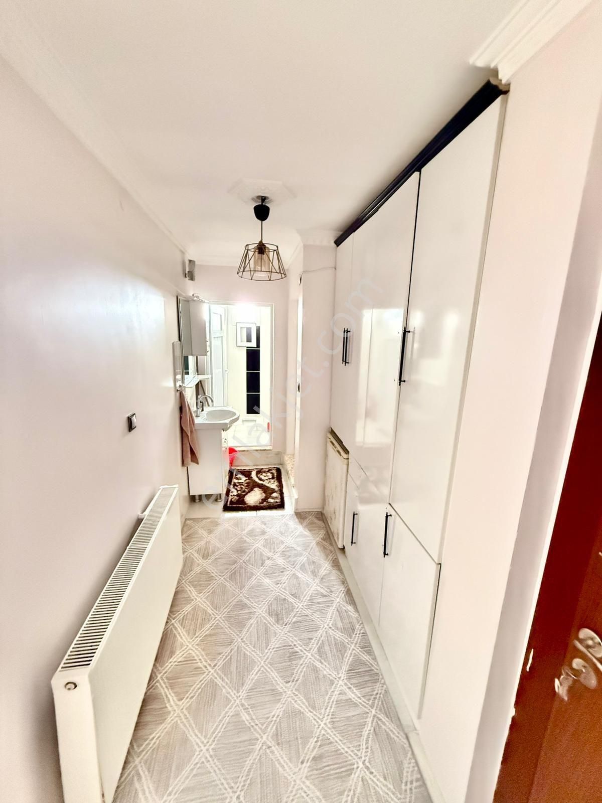 Kuşadası Ege Mahallesinde 3+1 160m2 Asansörlü Sitede - Görsel 20