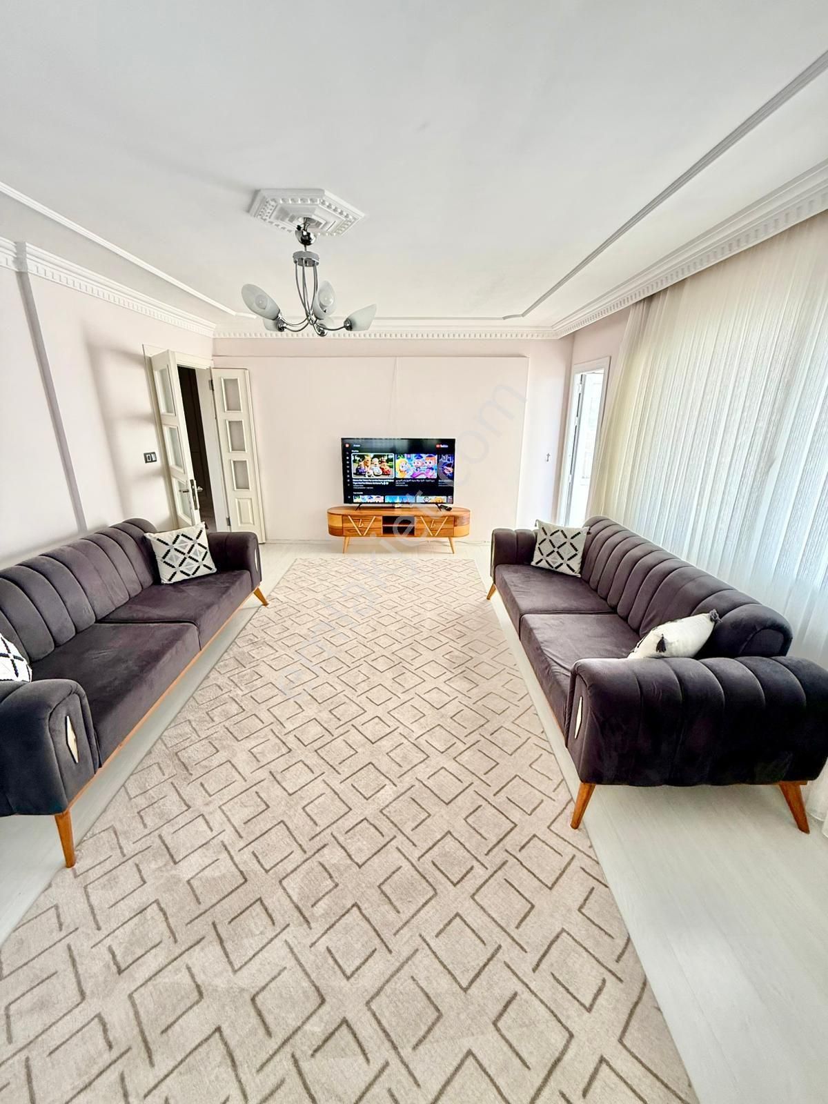 Kuşadası Ege Mahallesinde 3+1 160m2 Asansörlü Sitede - Görsel 16