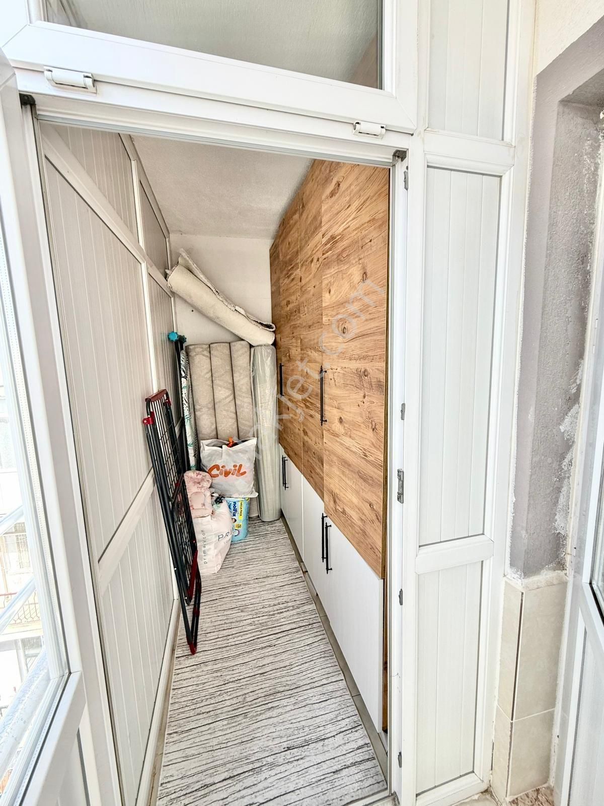 Kuşadası Ege Mahallesinde 3+1 160m2 Asansörlü Sitede - Görsel 12