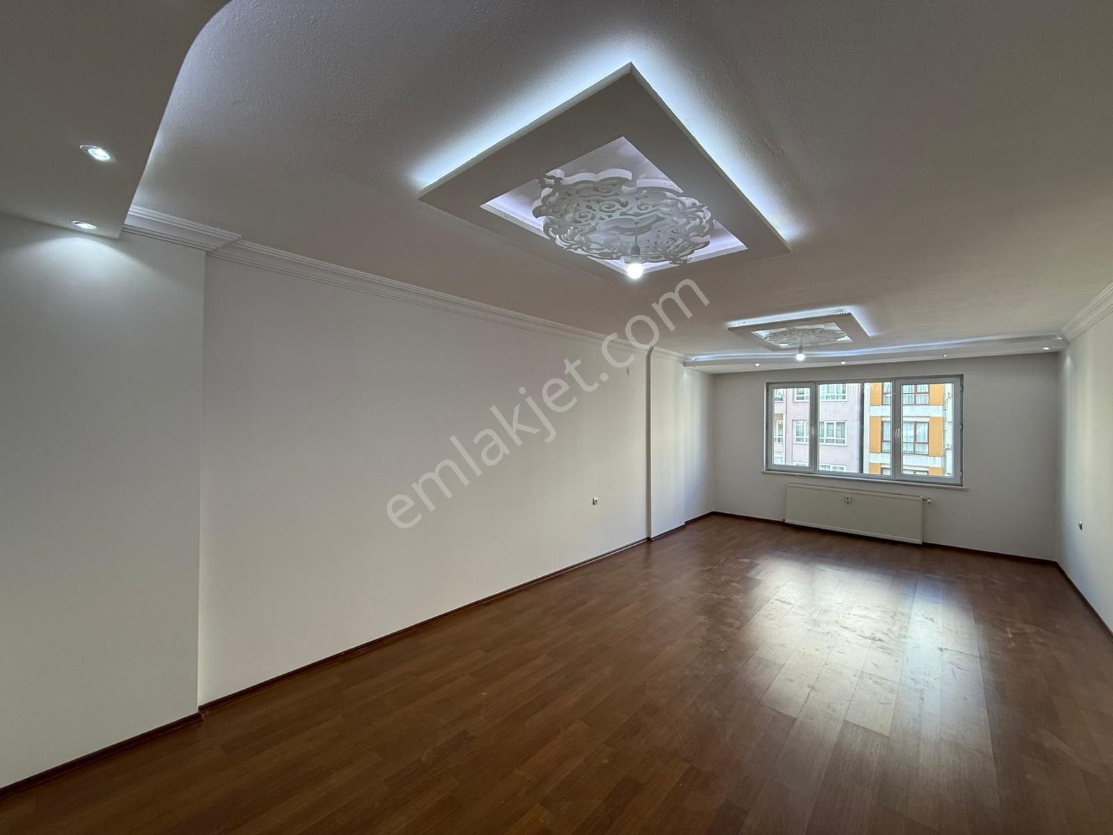 E.gökal Selçuk Çarşı Merkez Mükemmel Konum Geniş ! 4+1 Ara Kat ! - Görsel 15