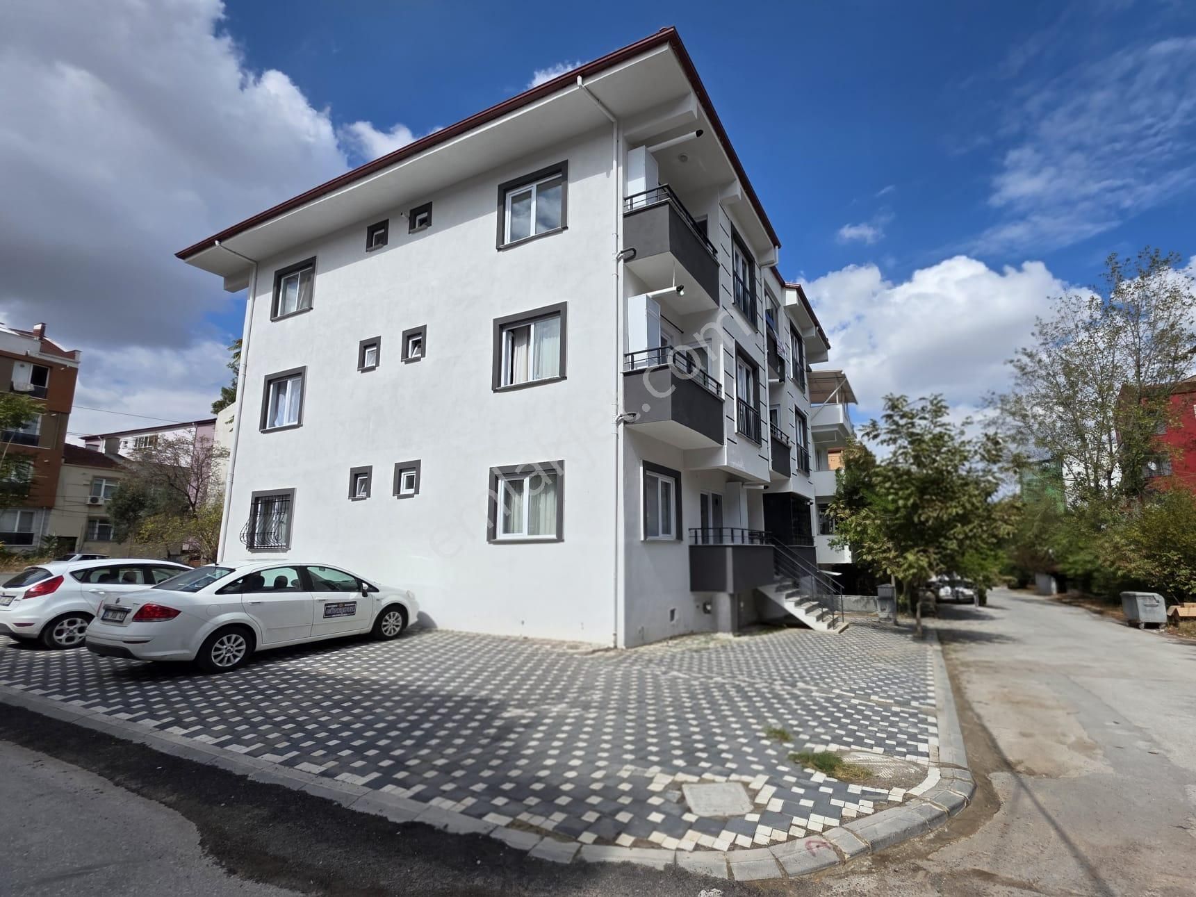 Elfi Den Kasaplar Mah.iz Koleji Karşısı 1+1 Satılık Daire - Görsel 2