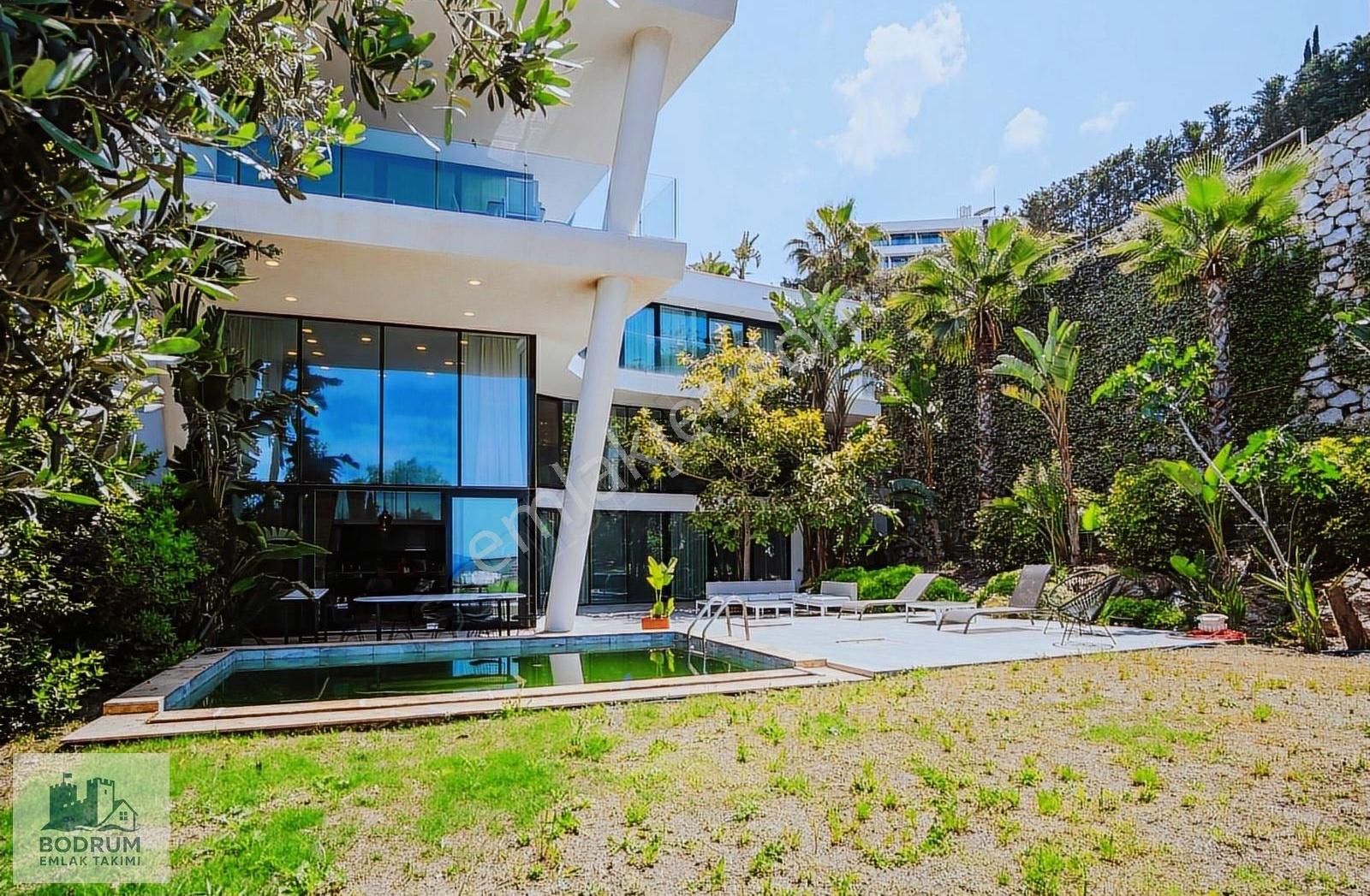 Adabükü 5 Yıldızlı Otel Konseptinde Denize Sıfır Satılık 4+1 - Görsel 30