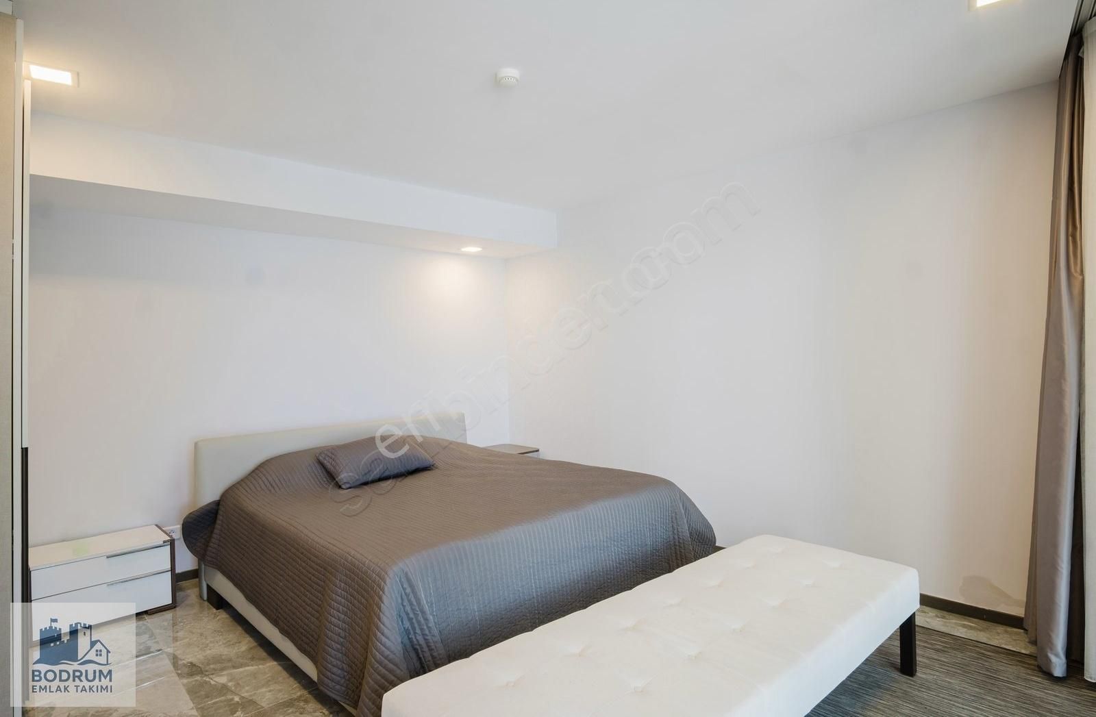 Adabükü 5 Yıldızlı Otel Konseptinde Denize Sıfır Satılık 4+1 - Görsel 22