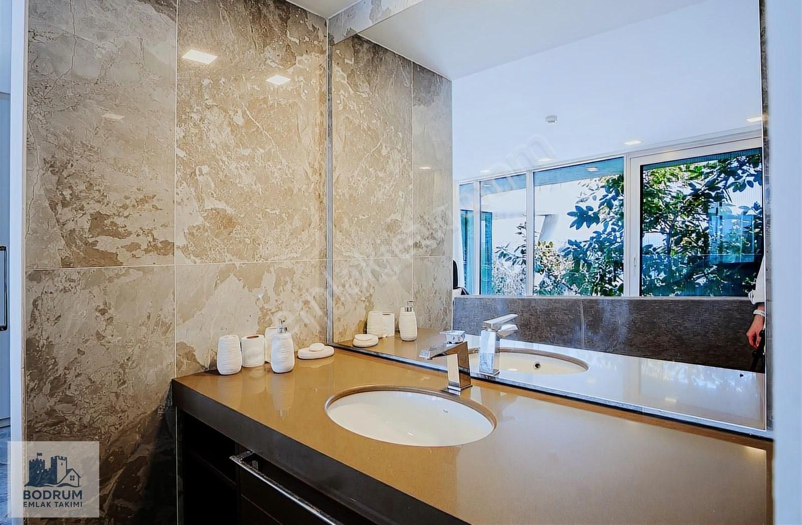 Adabükü 5 Yıldızlı Otel Konseptinde Denize Sıfır Satılık 4+1 - Görsel 15