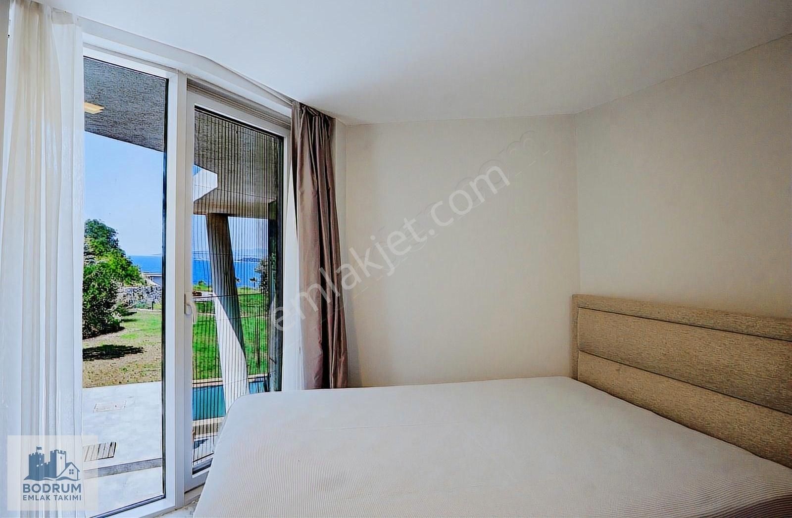 Adabükü 5 Yıldızlı Otel Konseptinde Denize Sıfır Satılık 4+1 - Görsel 23