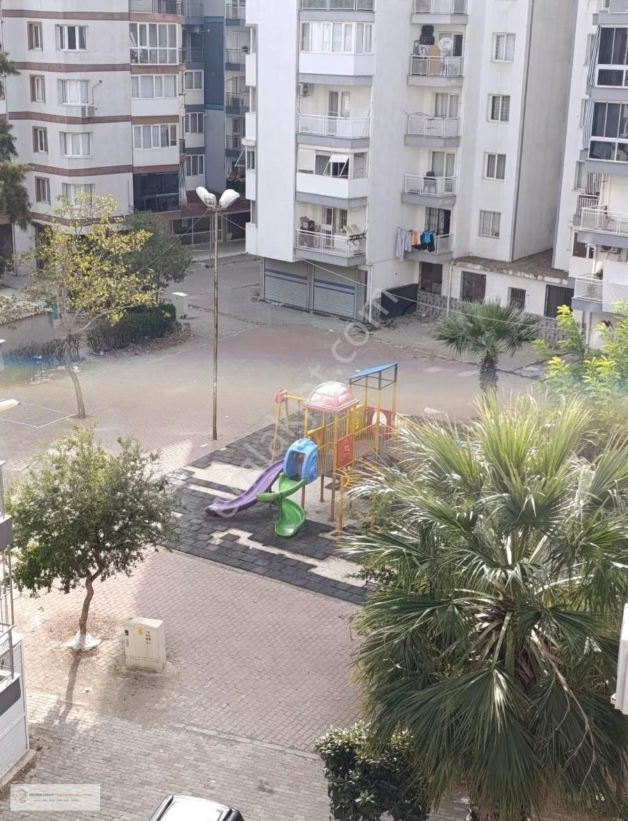 Yatırım Emlak'tan Satılık 3+1 Daire.