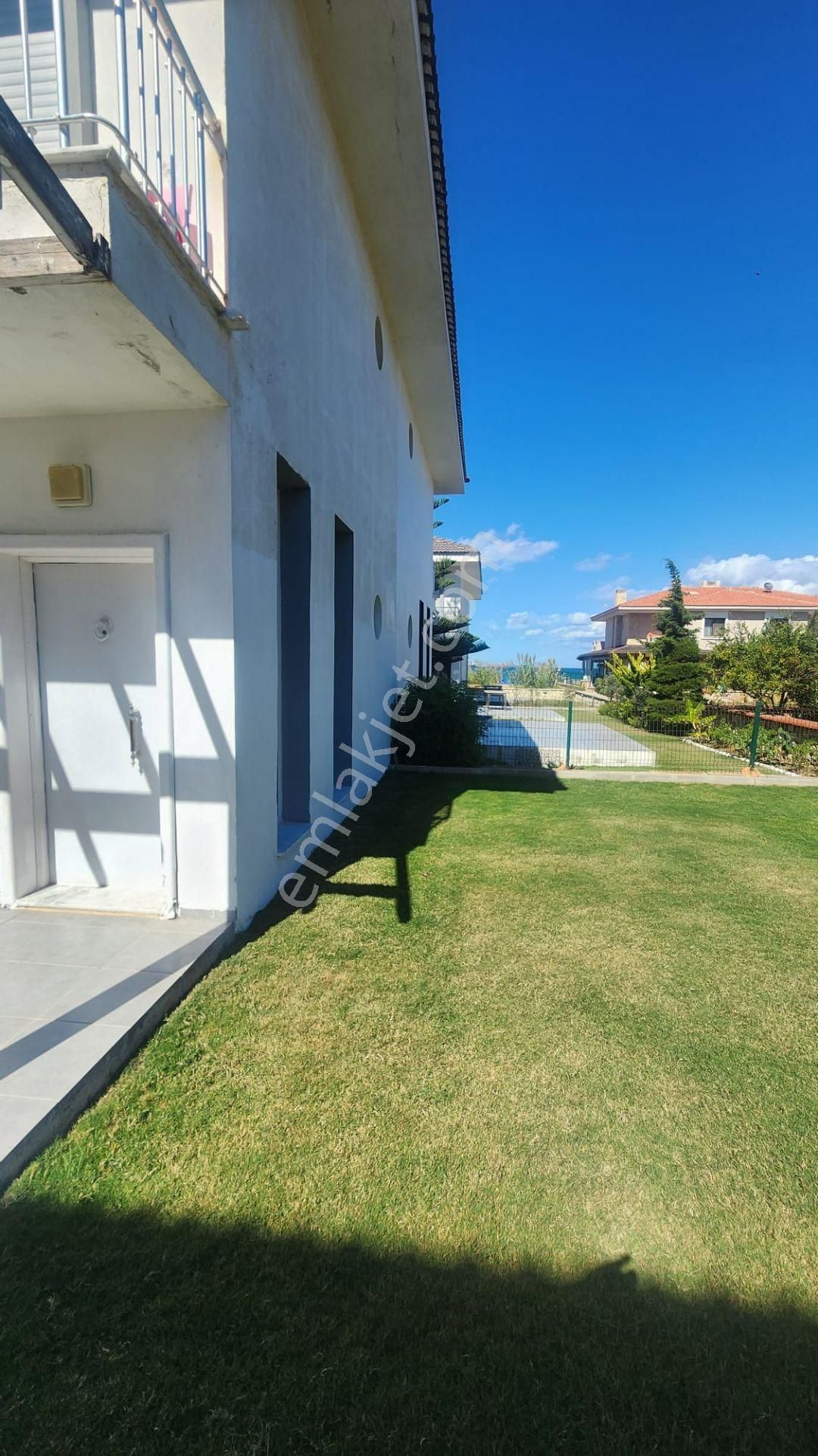 Çeşme Çiftlikköy Sahilin Hemen Yanıbaşında - Görsel 8