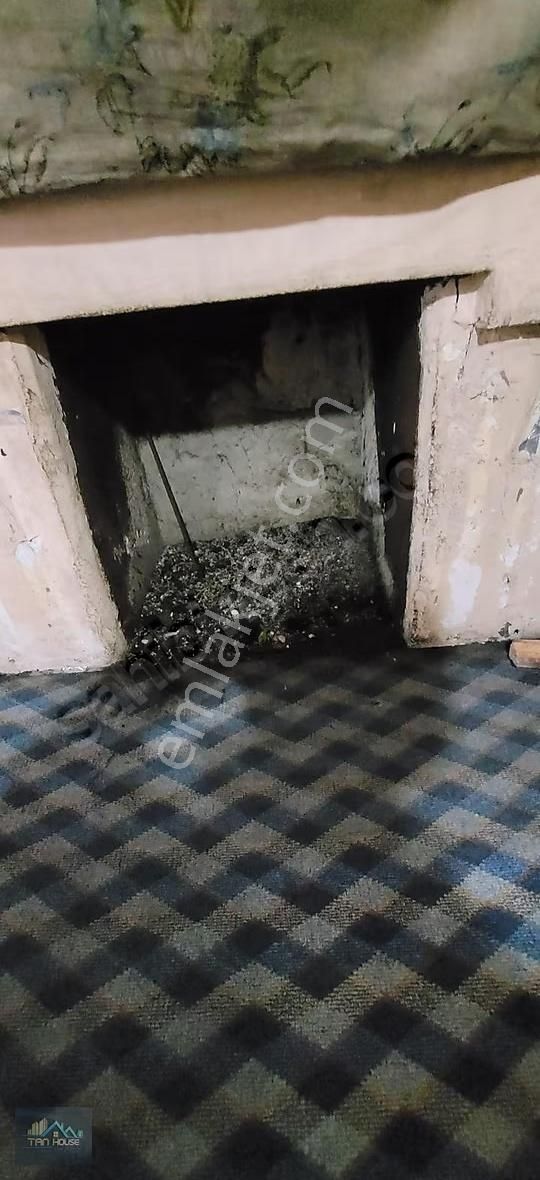 Tan Emlaktan Tarihi Çarşıda Kiralık Müstakil Ev - Görsel 22