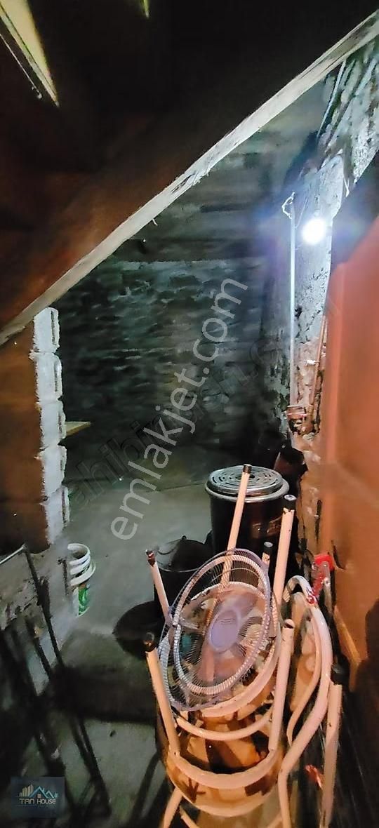 Tan Emlaktan Tarihi Çarşıda Kiralık Müstakil Ev - Görsel 6