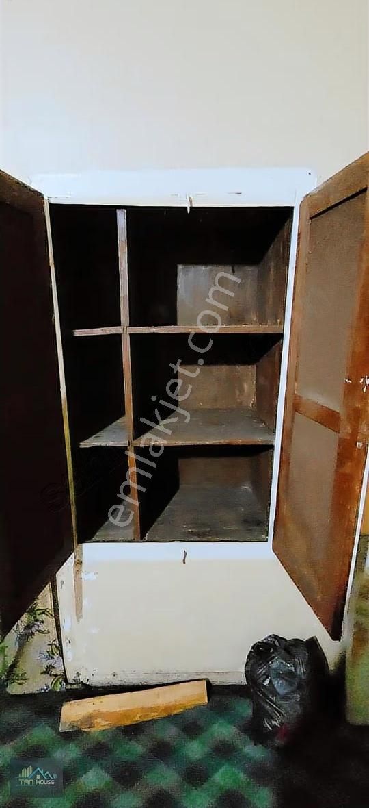 Tan Emlaktan Tarihi Çarşıda Kiralık Müstakil Ev - Görsel 15