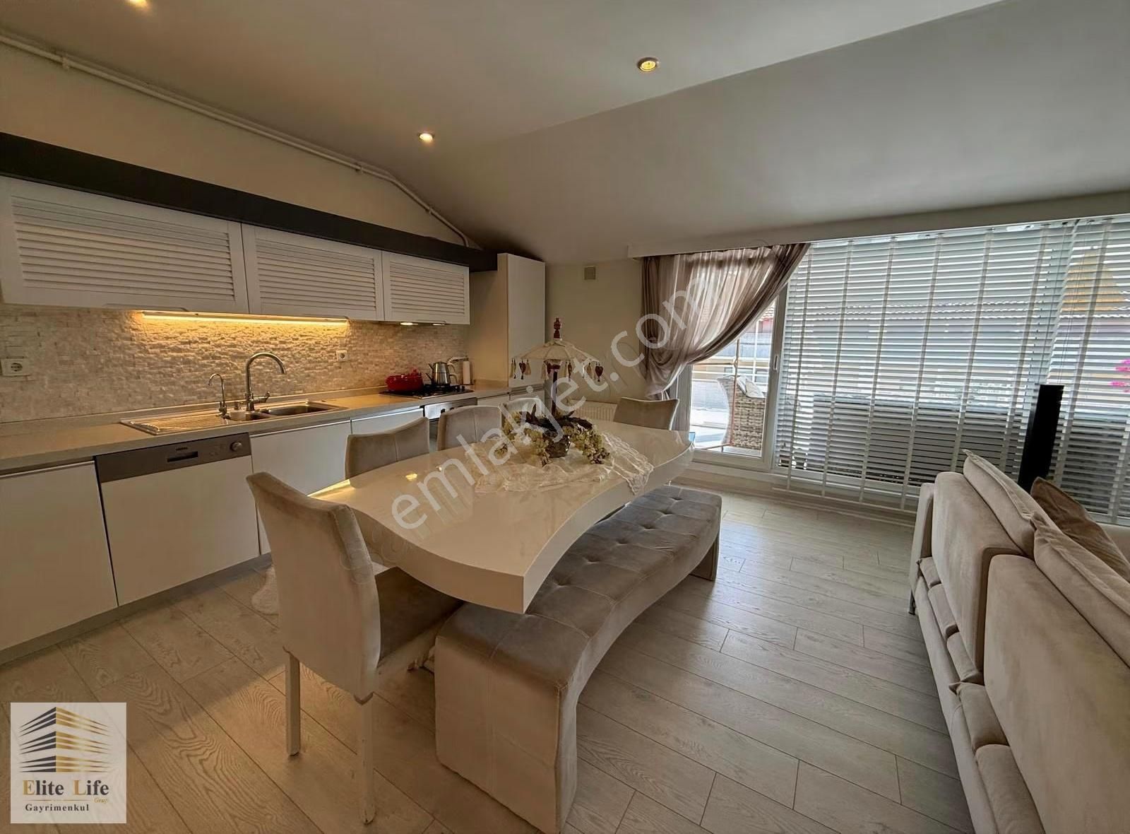 Rose Marıne Sitesinde 150 M2 2+1 Teras Kat Deniz Manzaralı Daire - Görsel 16