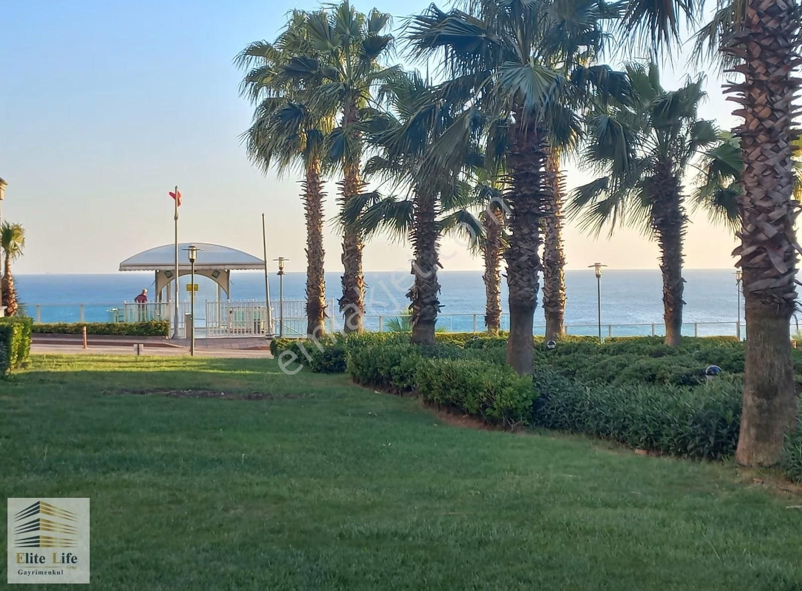 Rose Marıne Sitesinde 150 M2 2+1 Teras Kat Deniz Manzaralı Daire - Görsel 11