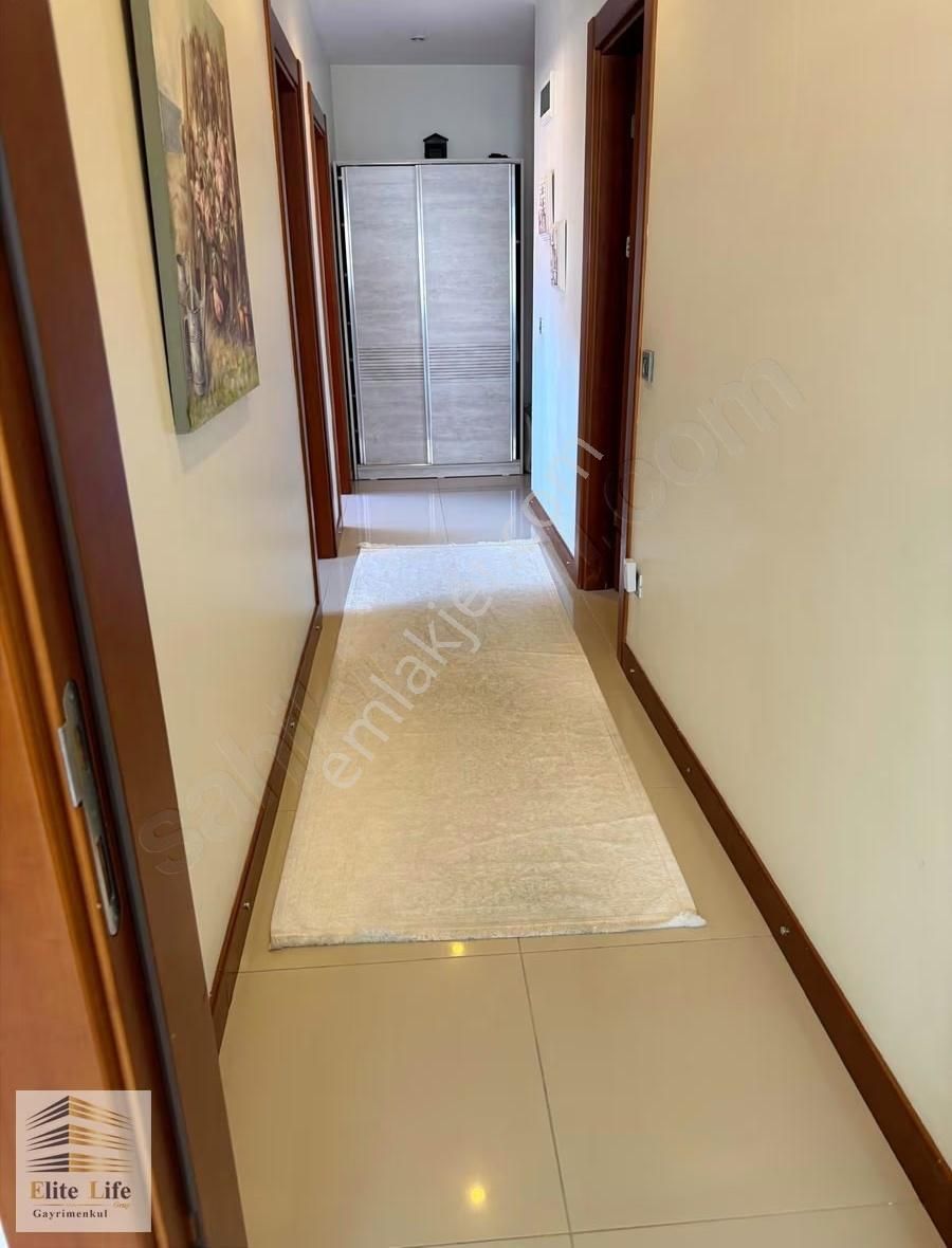 Rose Marıne Sitesinde 150 M2 2+1 Teras Kat Deniz Manzaralı Daire - Görsel 2