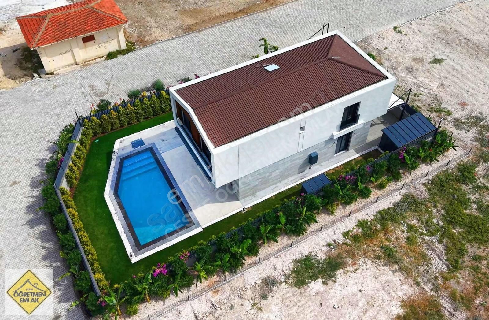 Çeşme Alaçatı Da Köşe Parsel Tam Müstakil Muhteşem Satılık Villa - Görsel 21