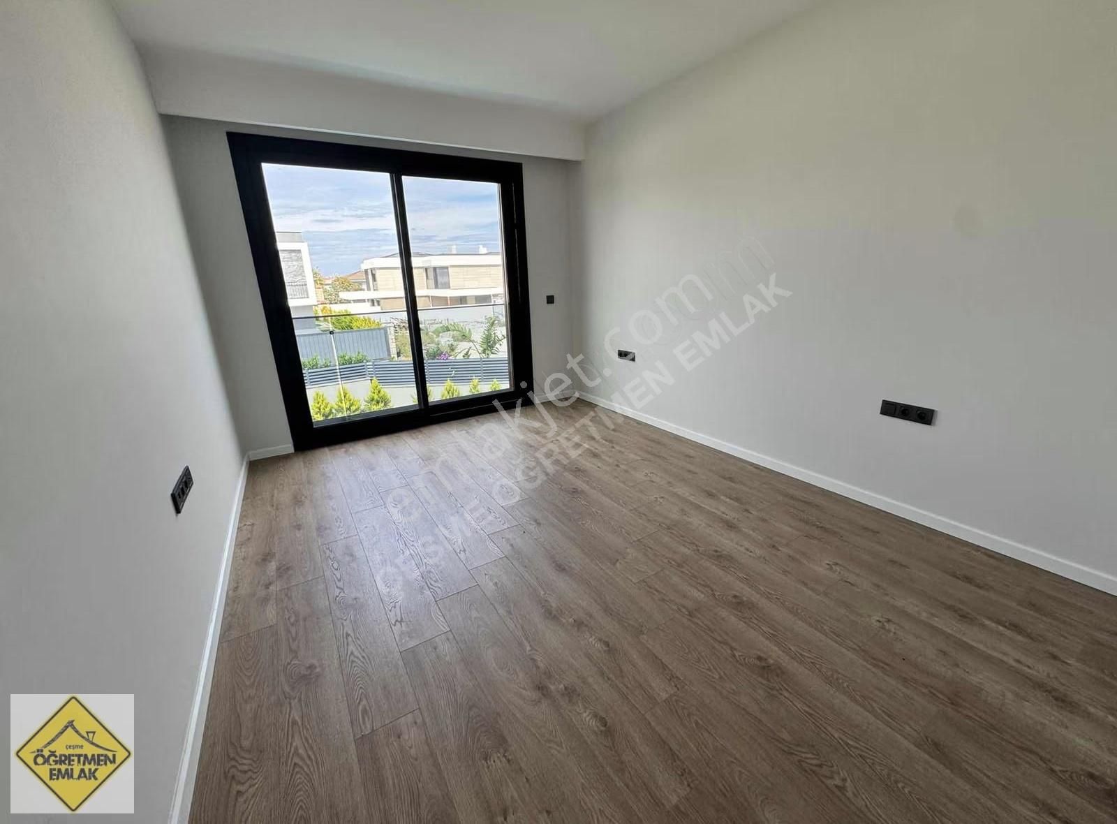 Çeşme Alaçatı Da Köşe Parsel Tam Müstakil Muhteşem Satılık Villa - Görsel 17