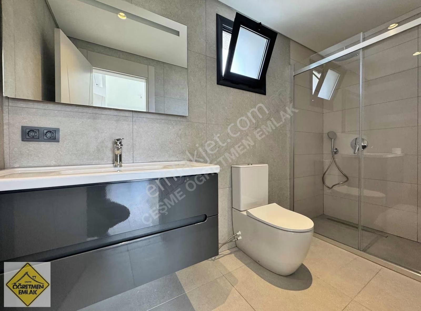 Çeşme Alaçatı Da Köşe Parsel Tam Müstakil Muhteşem Satılık Villa - Görsel 5