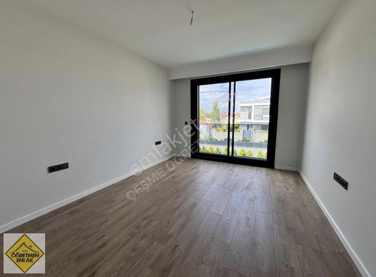 Çeşme Alaçatı Da Köşe Parsel Tam Müstakil Muhteşem Satılık Villa - Görsel 8