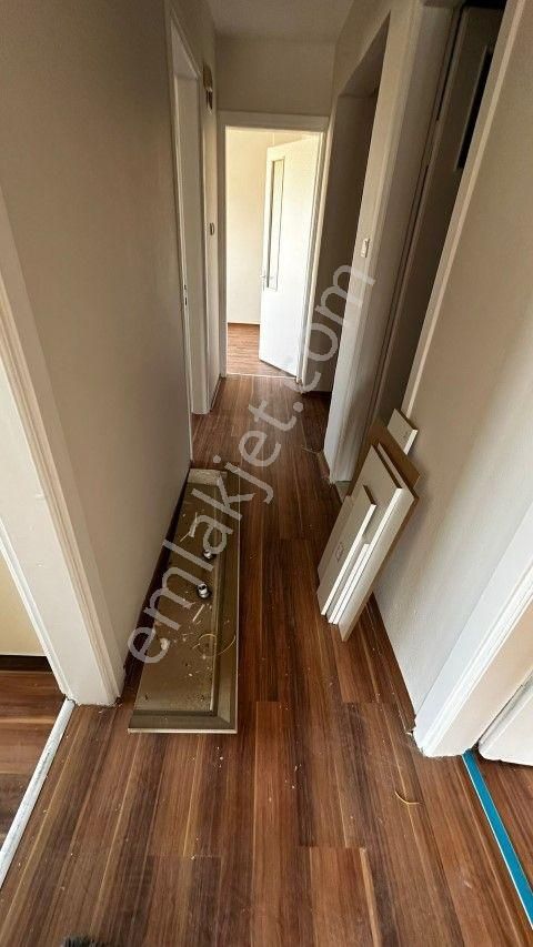 Bayraklı Emek Mahallesinde 3+1 Avantajlı Satılık Daire - Görsel 8