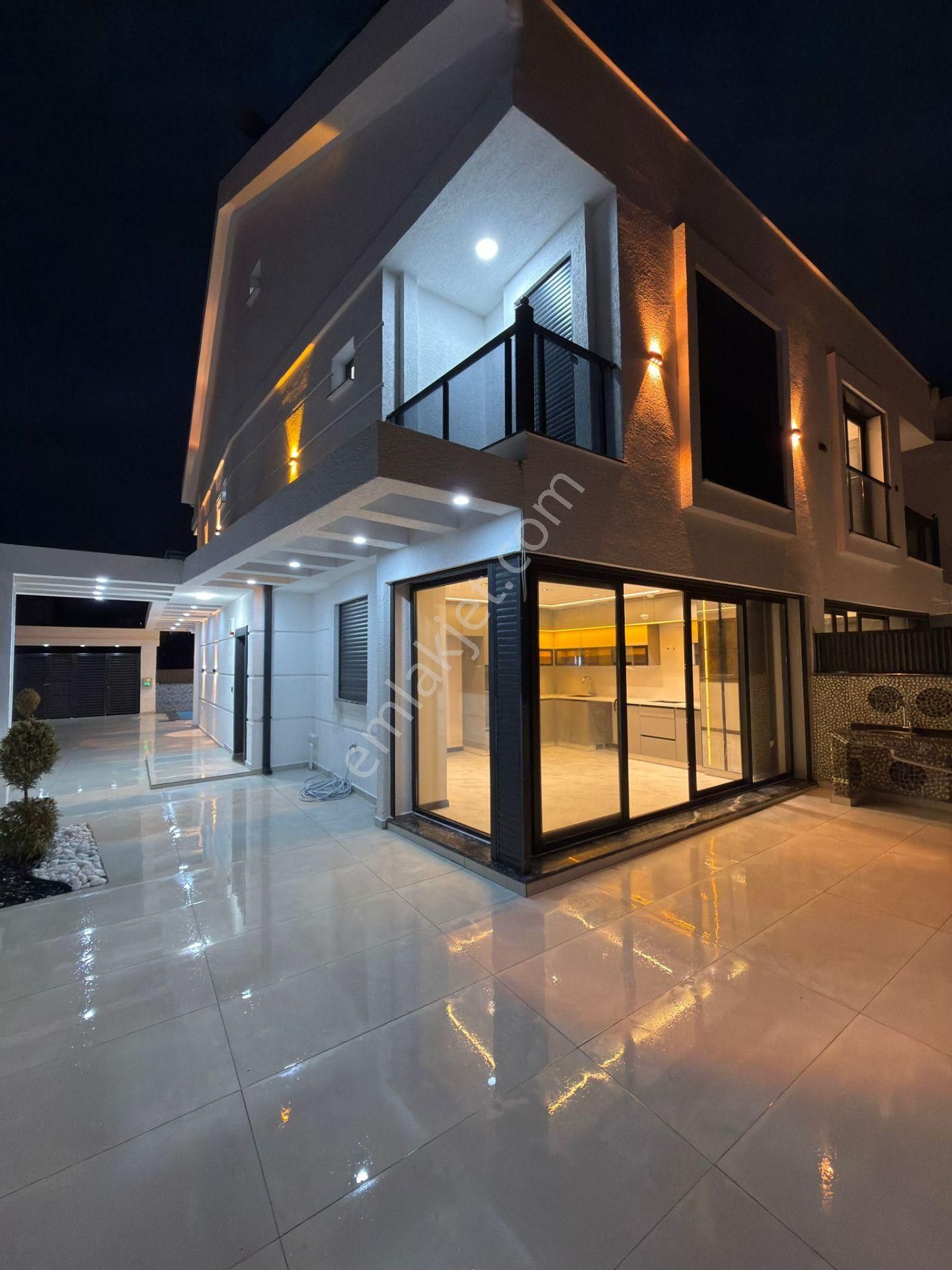 Didim Hisar Mah. 4+1 Ayrı Mutfaklı 2 Adet Teraslı Ve Havuzlu Akıllı Sistemli Villamız Satışdadır - Görsel 7