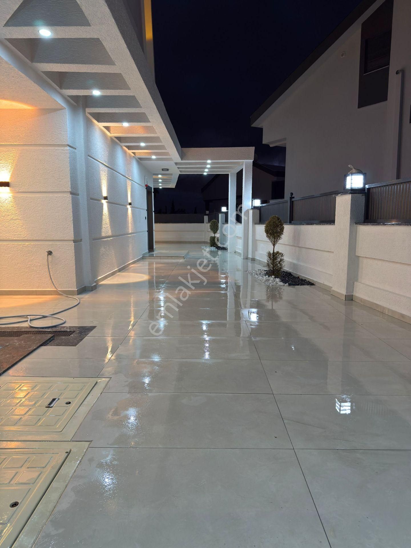 Didim Hisar Mah. 4+1 Ayrı Mutfaklı 2 Adet Teraslı Ve Havuzlu Akıllı Sistemli Villamız Satışdadır - Görsel 20