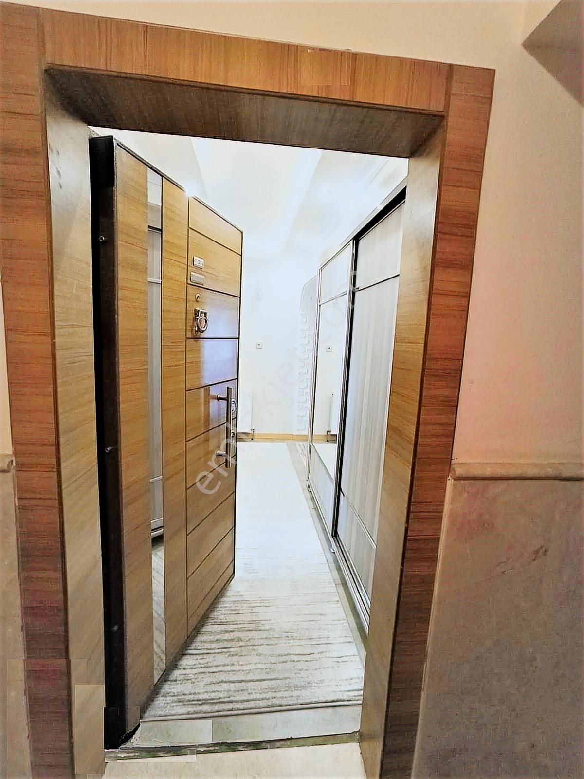 Realty Gate'ten Yayla'da,katta,ferah Satılık 4+1 Asansörlü Daire - Görsel 4