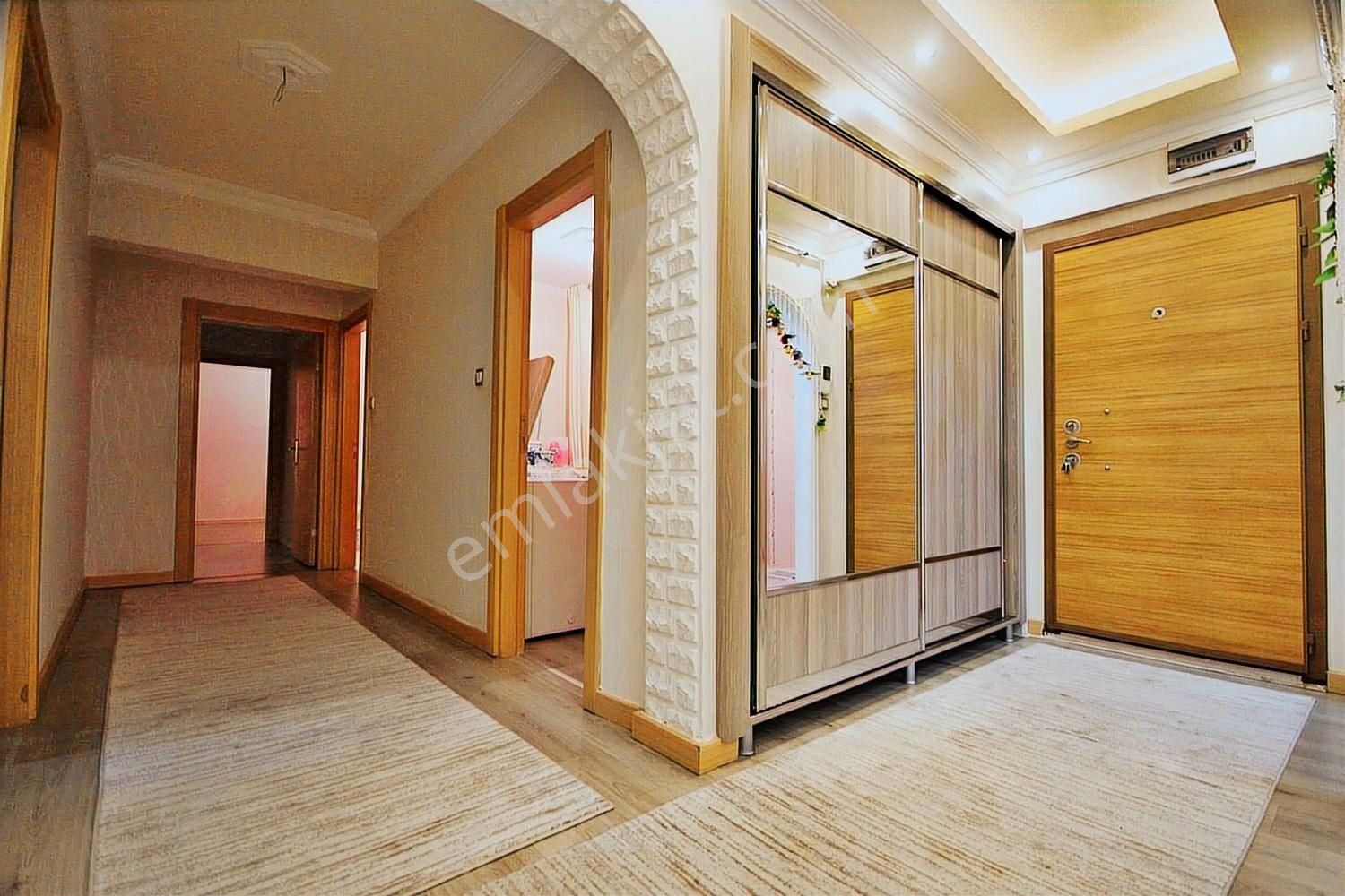 Realty Gate'ten Yayla'da,katta,ferah Satılık 4+1 Asansörlü Daire - Görsel 6