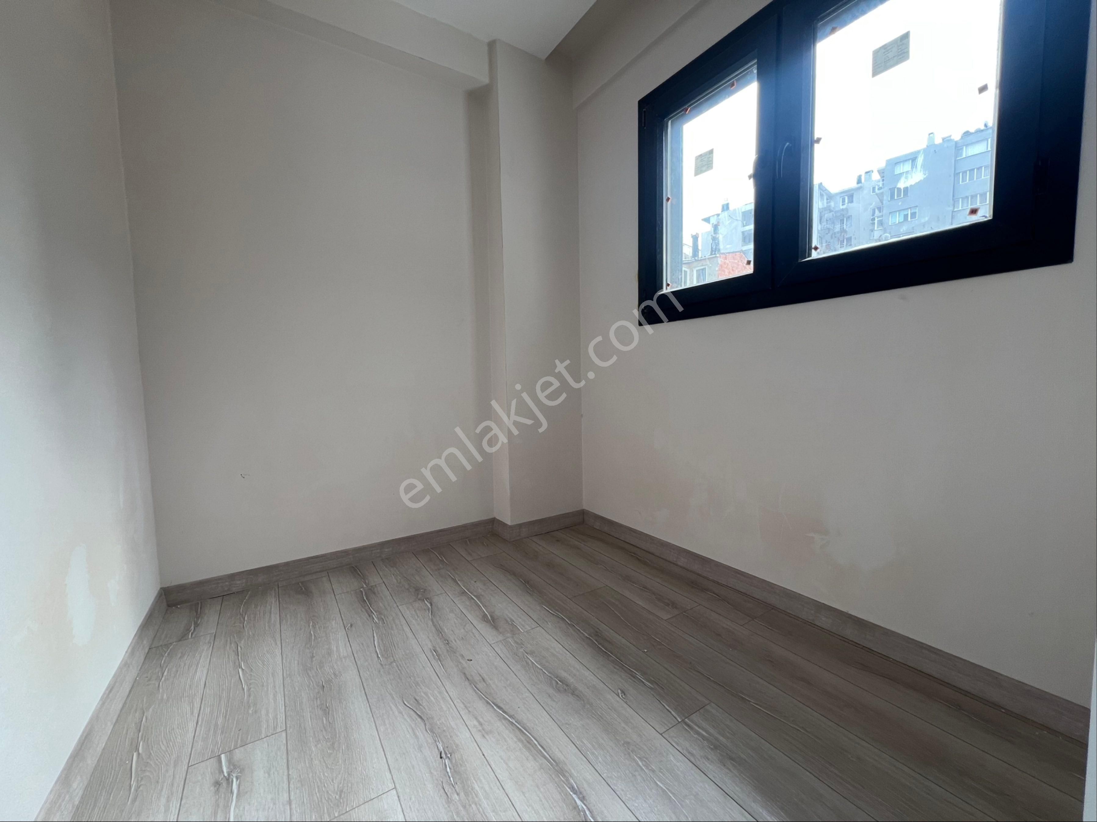 Akalından Üçyol Metroya 3 Dk Yerden Isıtmalı Asansörlü Sıfır 2+1 - Görsel 22