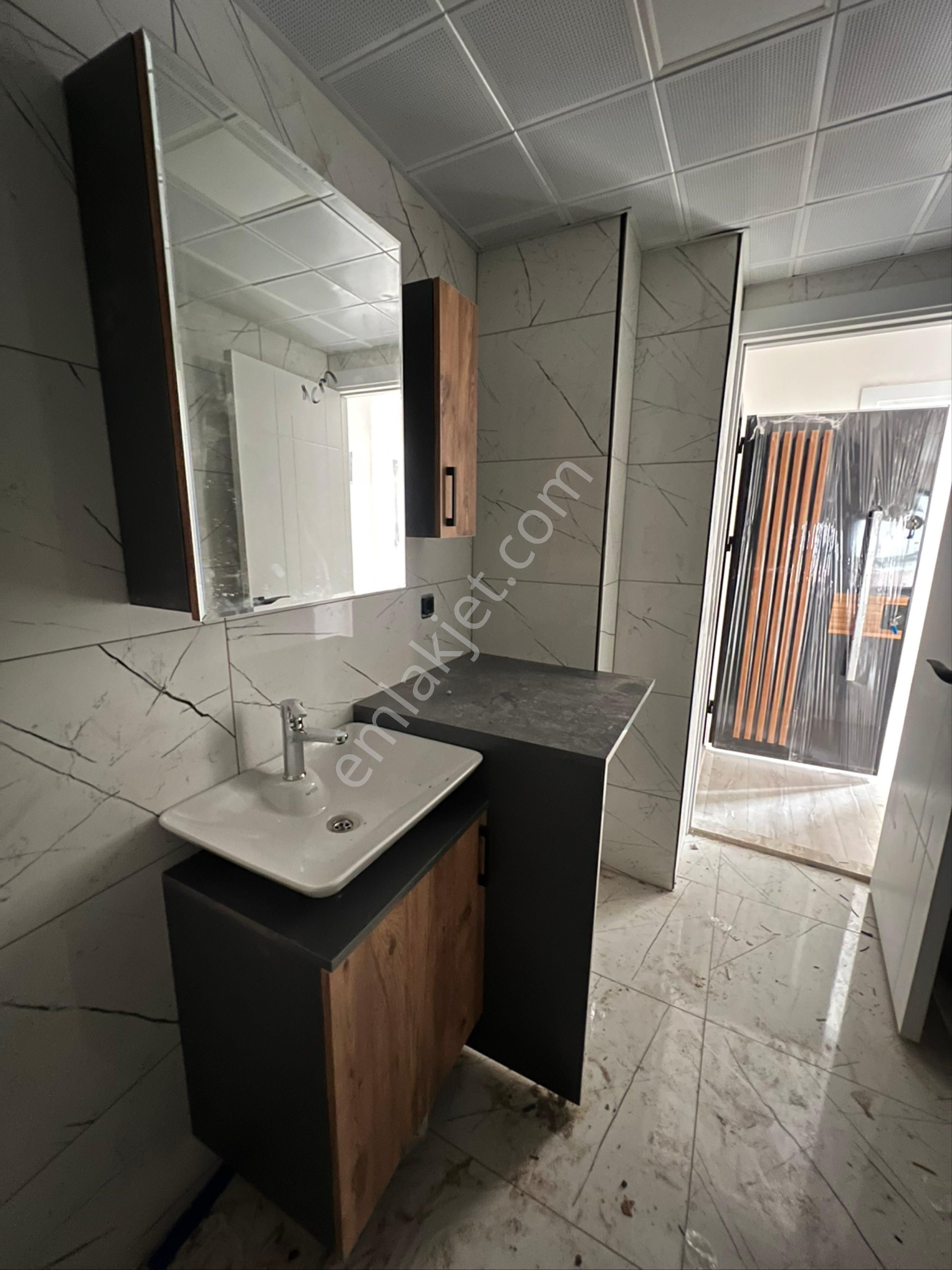 Akalından Üçyol Metroya 3 Dk Yerden Isıtmalı Asansörlü Sıfır 2+1 - Görsel 25