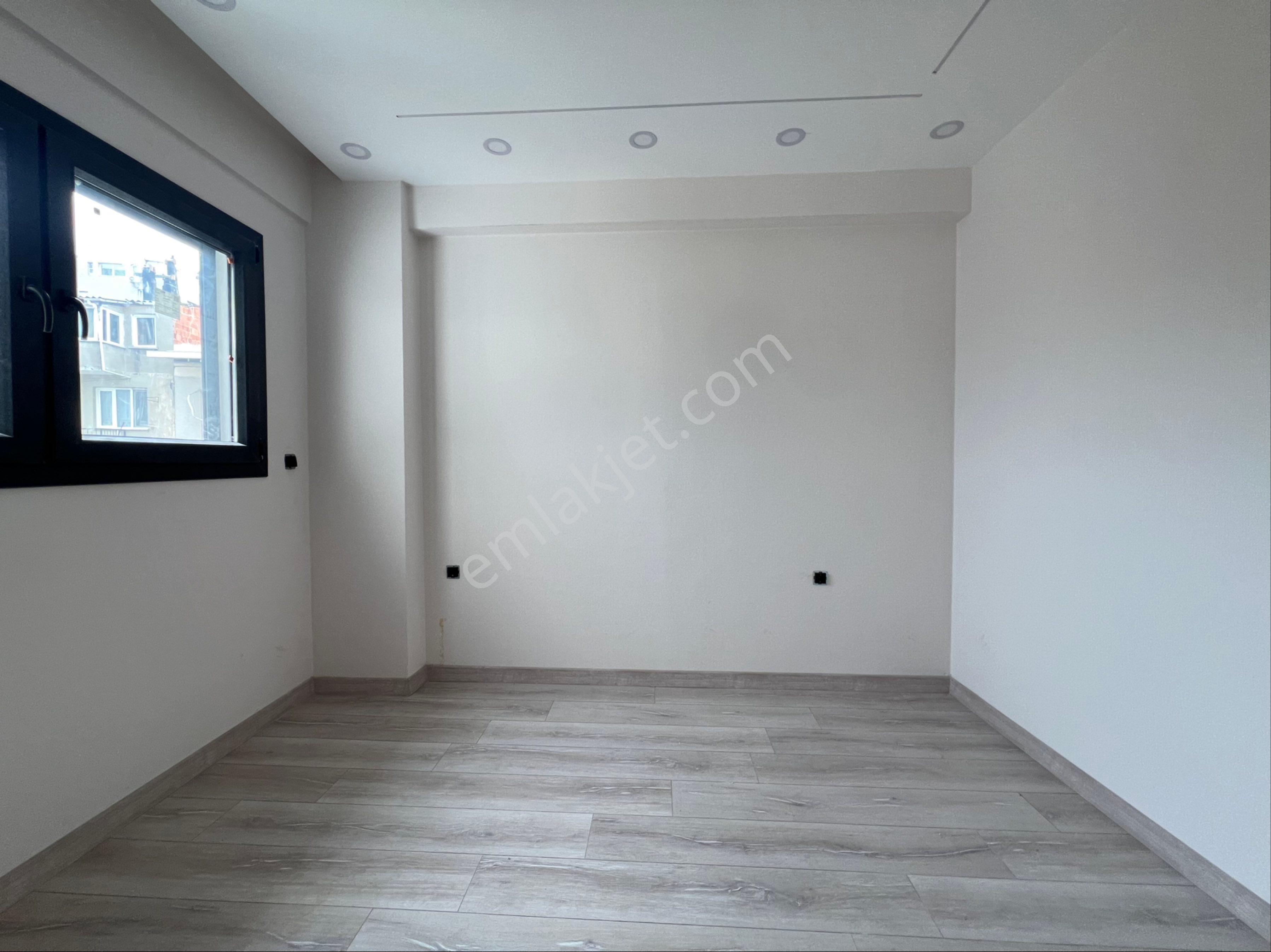 Akalından Üçyol Metroya 3 Dk Yerden Isıtmalı Asansörlü Sıfır 2+1 - Görsel 15