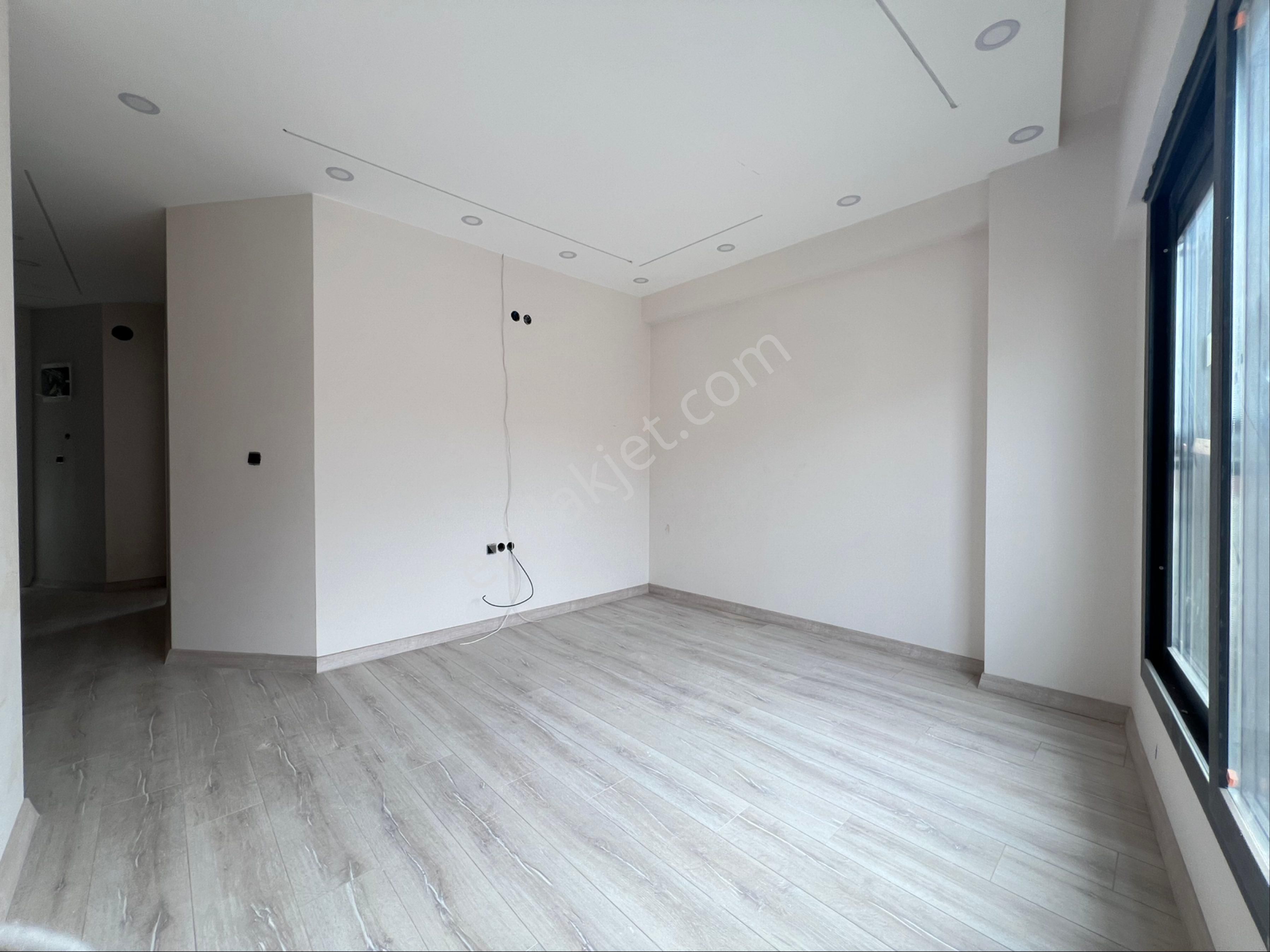 Akalından Üçyol Metroya 3 Dk Yerden Isıtmalı Asansörlü Sıfır 2+1 - Görsel 11