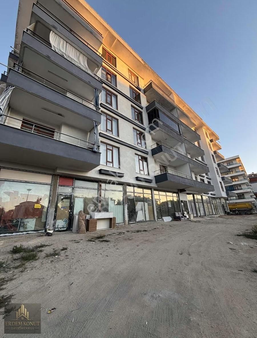 Hamzaoğlu Mah. 27 M2 Yatırıma Birebir Satılık Dükkan - Görsel 6