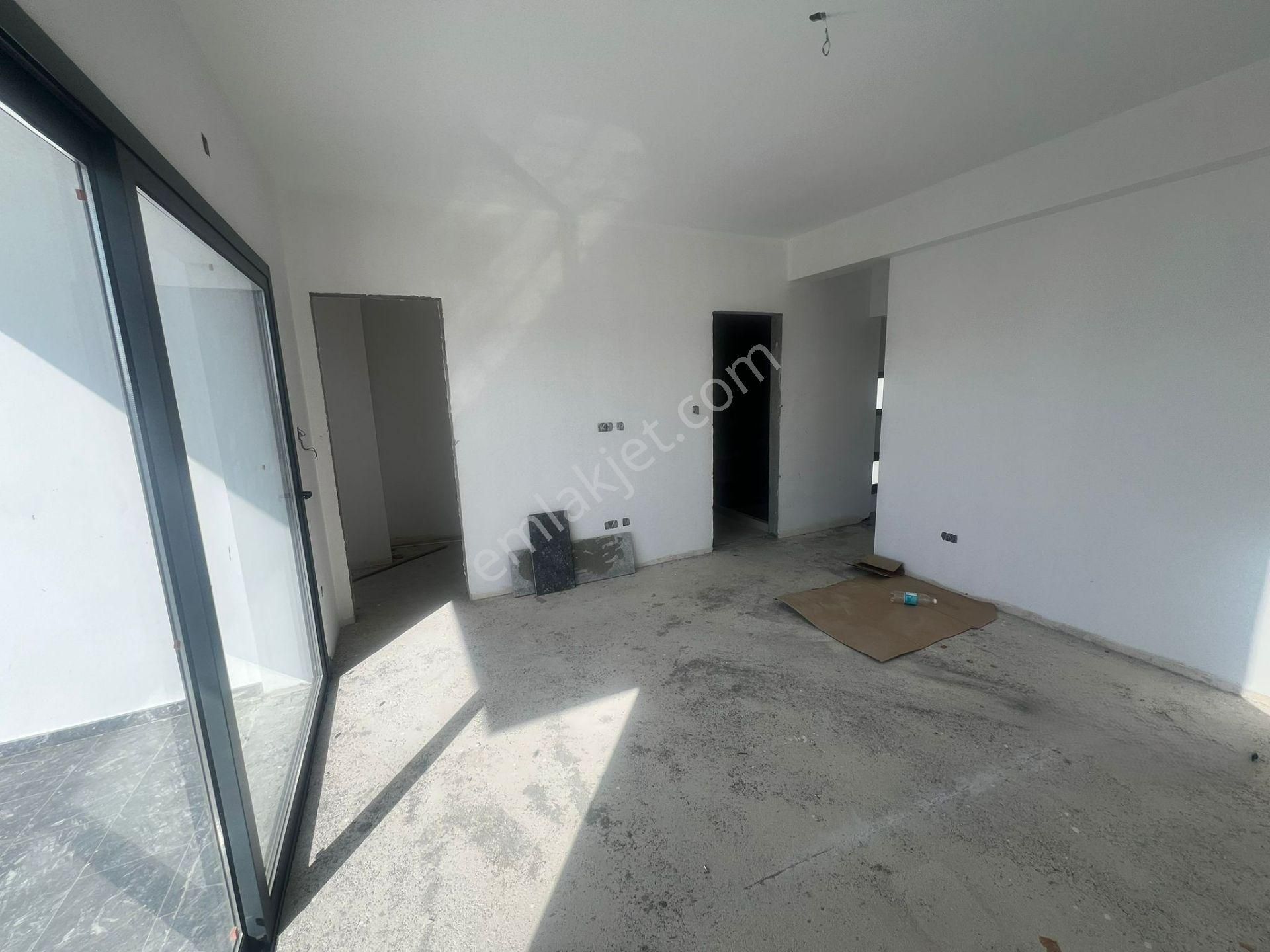 Lefkoşa Gönyeli'de Türk Koçanlı Satılık 3+1 Modern Villa !! - Görsel 7