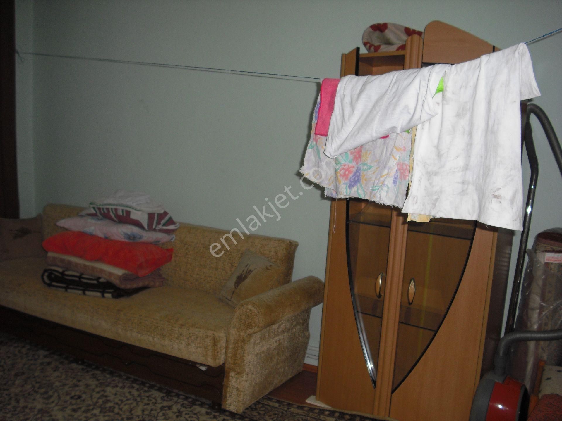 Möbleli Dikmen Ç.emeç Bulvarına Çok Yakın Hürriyet Caddesinde 3+1 Kombili - Görsel 4