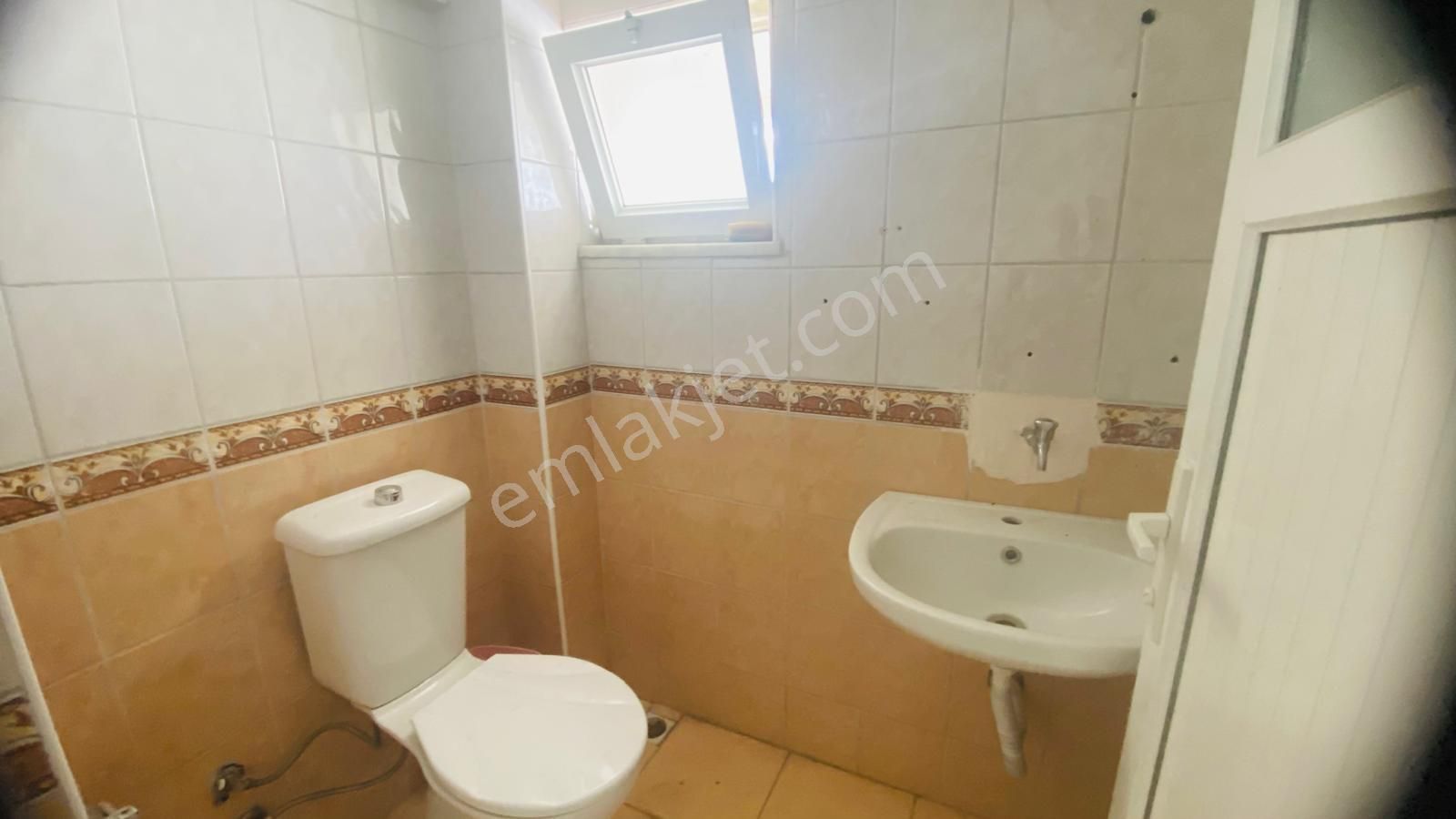 Örnek Mahallesınde Kiralık 3+1 Geniş Daire - Görsel 2