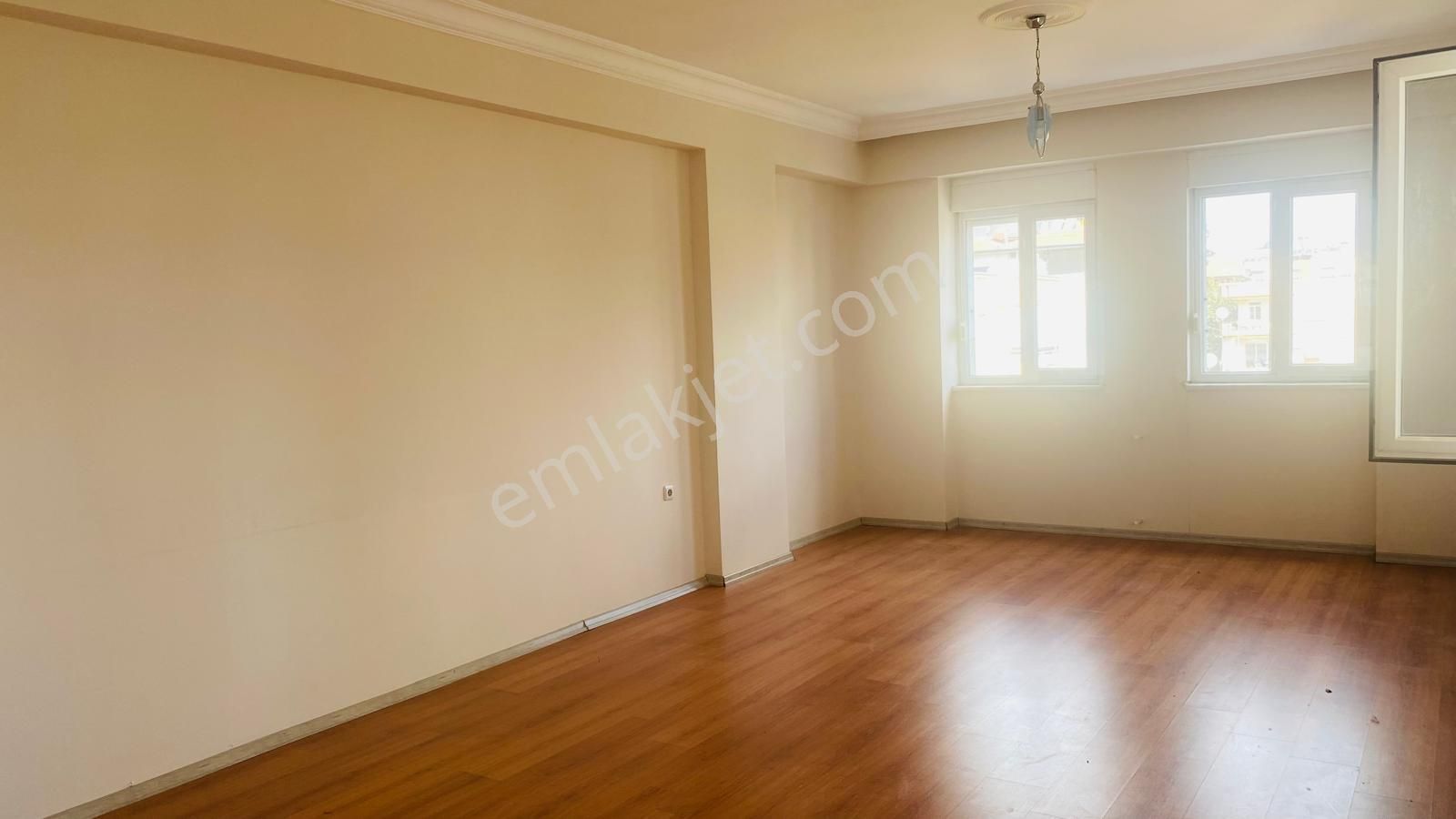 Örnek Mahallesınde Kiralık 3+1 Geniş Daire - Görsel 4