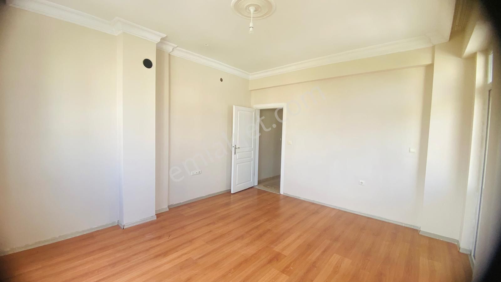 Örnek Mahallesınde Kiralık 3+1 Geniş Daire