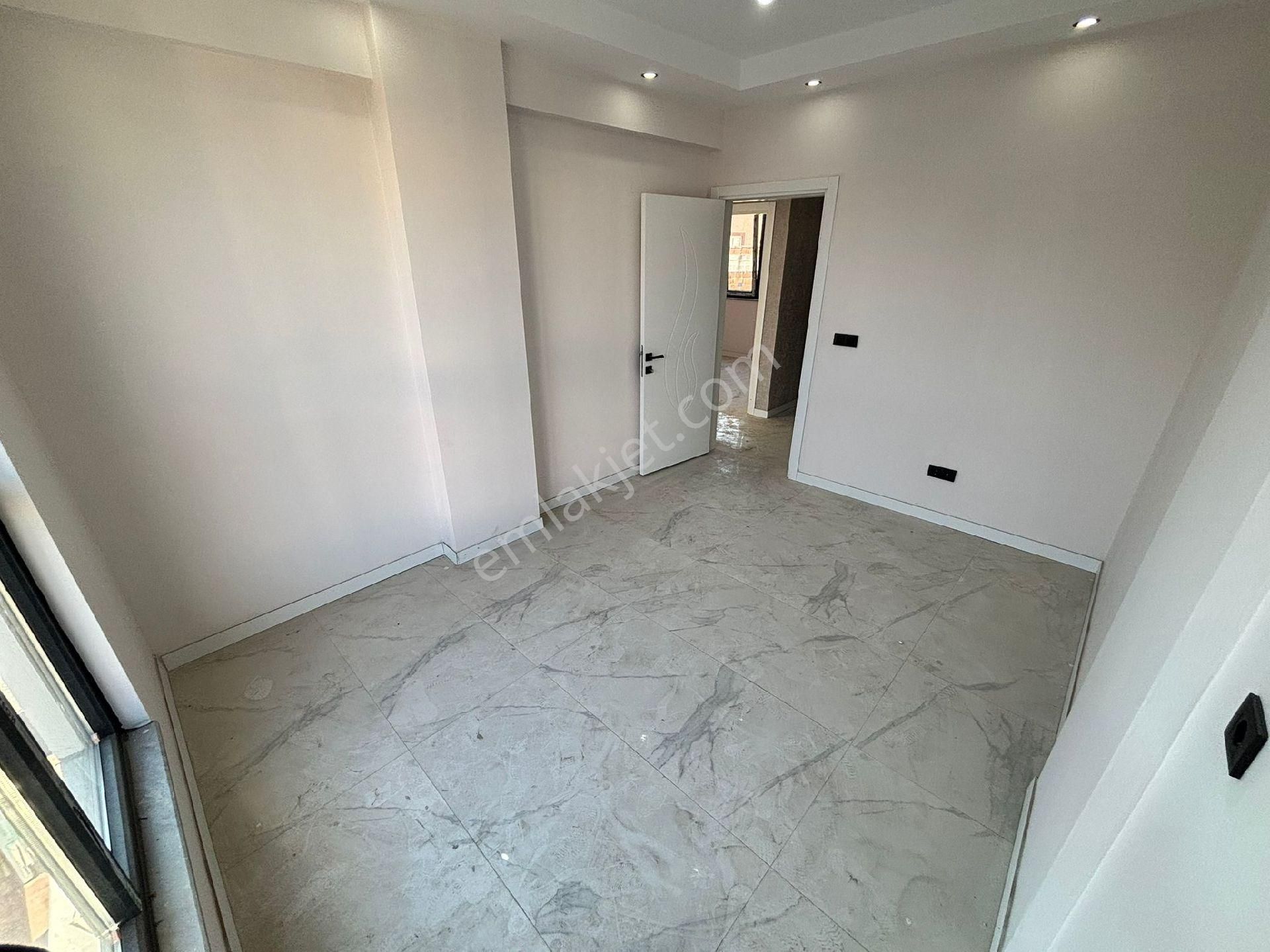 Atalar'da 145m² 3+1 Sıfır Asansörlü Kat Seçenekli Daireler - Görsel 17