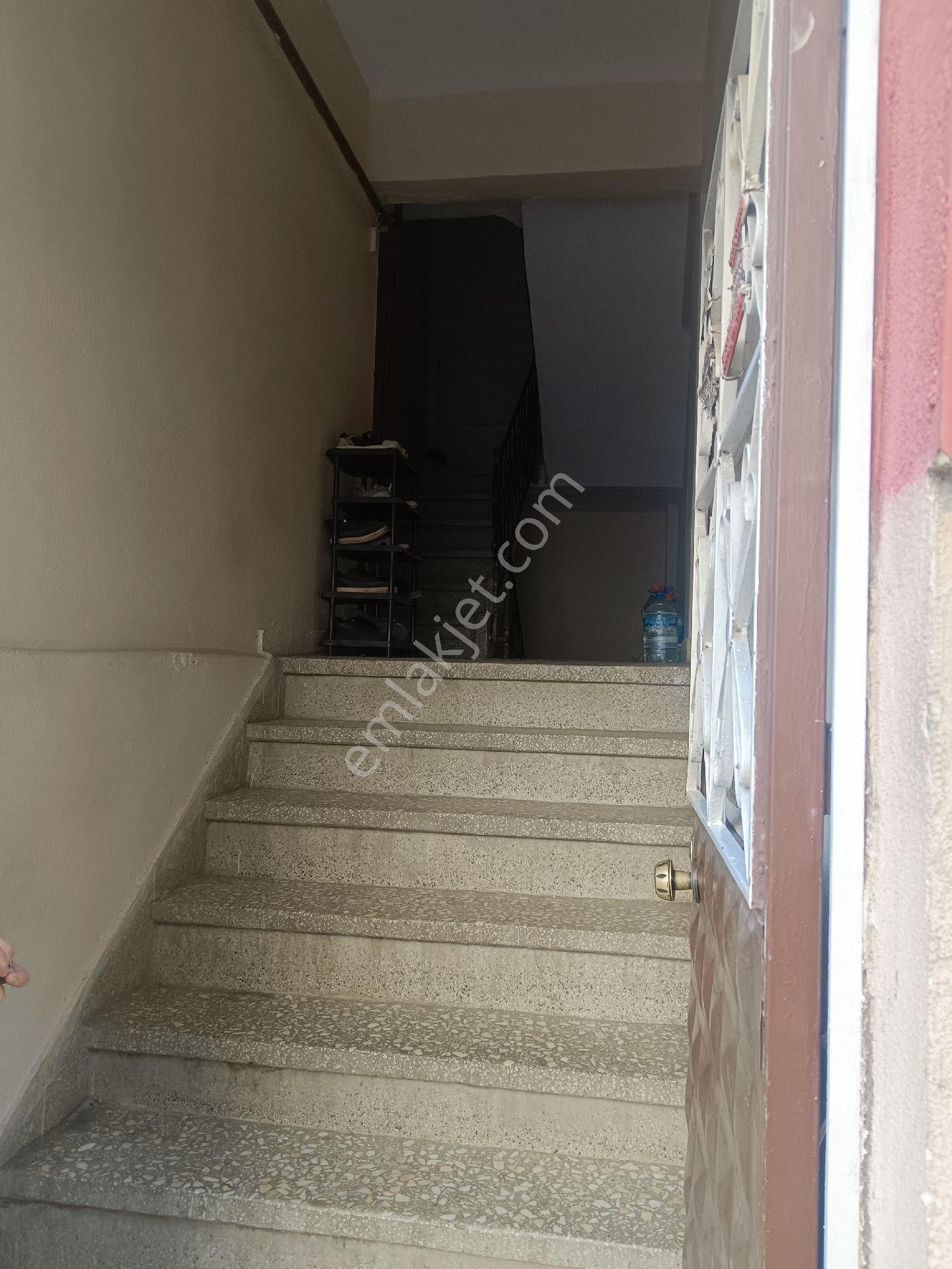 Hacivatta Metroya Yakın Satılık Bina - Görsel 7