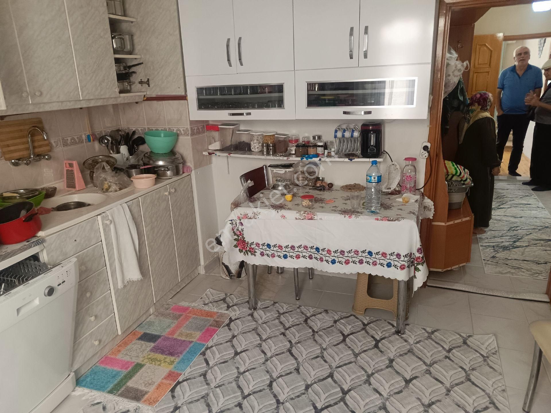 Hacivatta Metroya Yakın Satılık Bina - Görsel 21